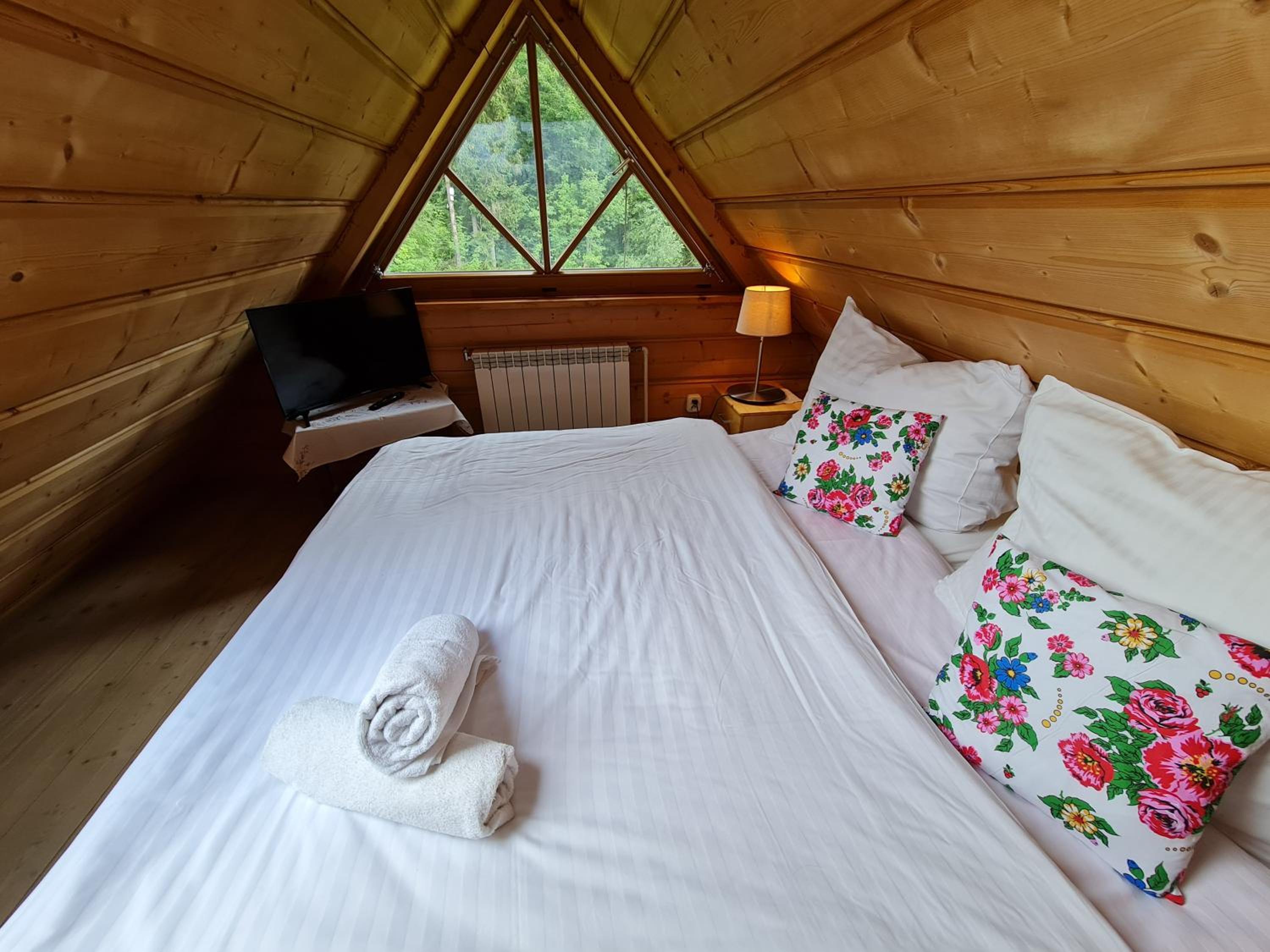 Double Room - Photo 18