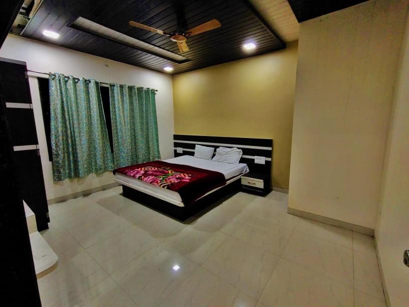 Three-Bedroom Suite photo 1