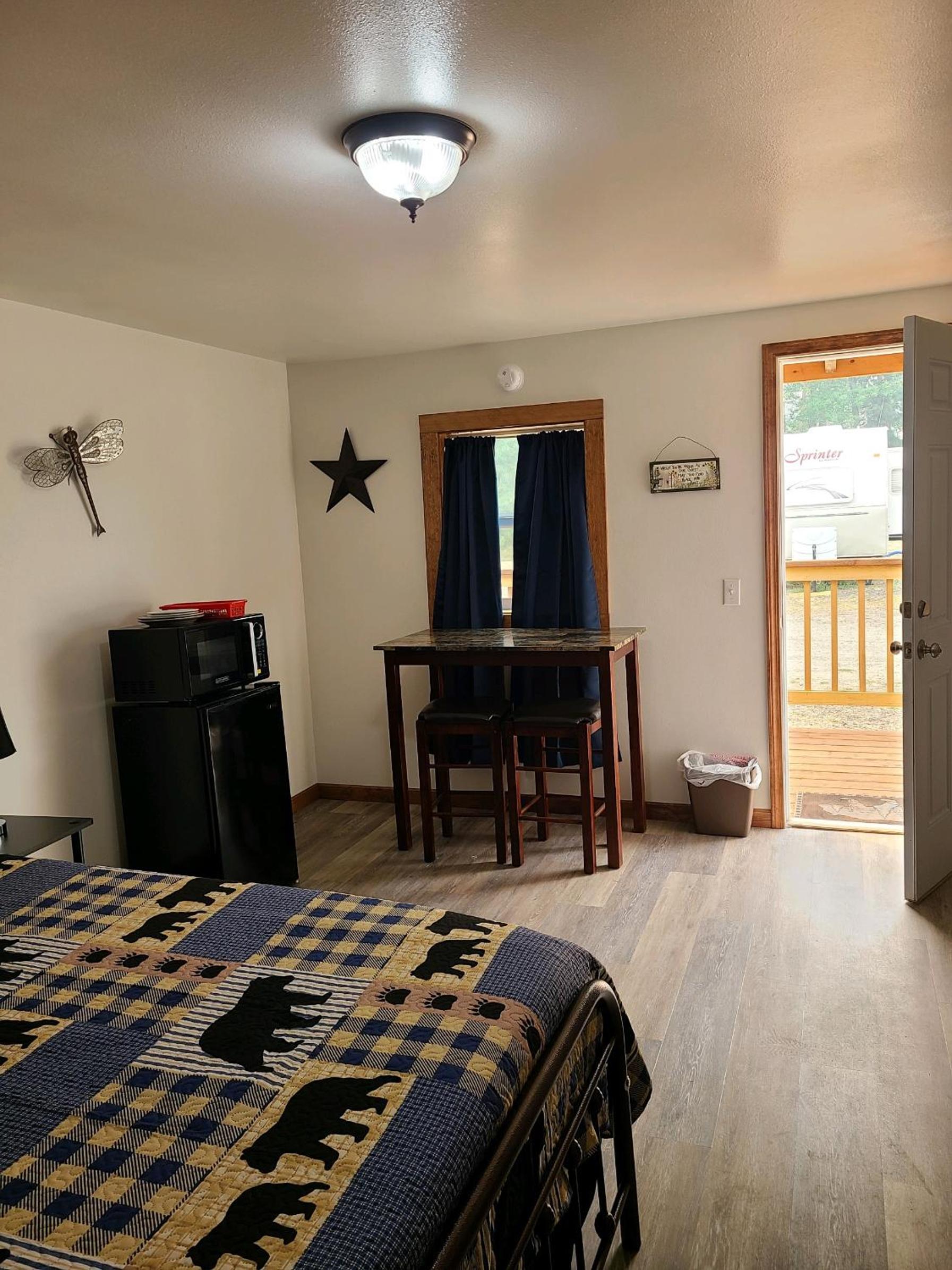 Queen Room - Photo 8