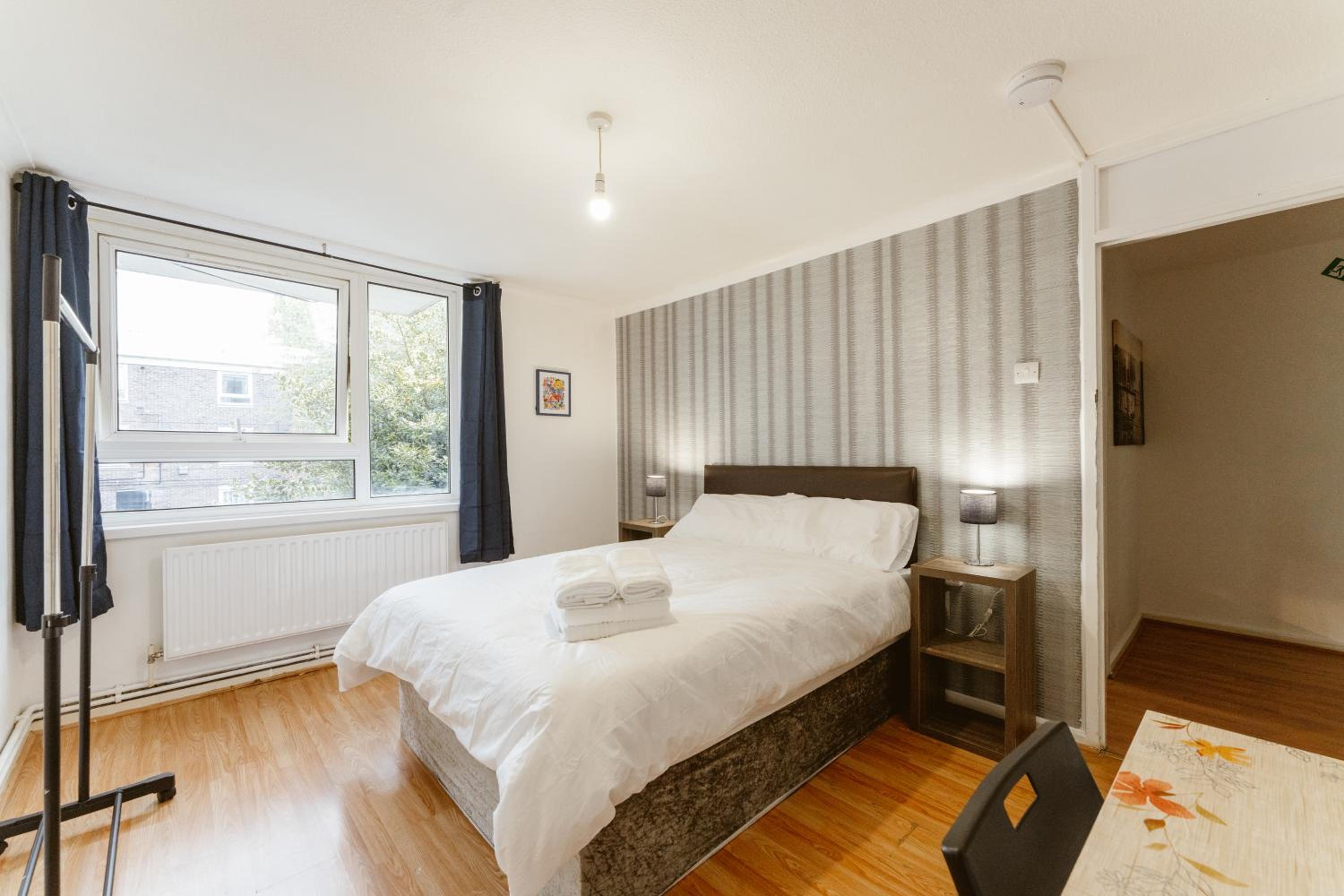 Double Room with Shared Bathroom photo 1