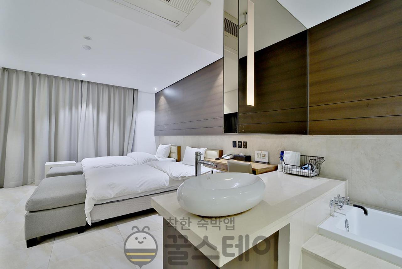 Budget Twin Room photo 1