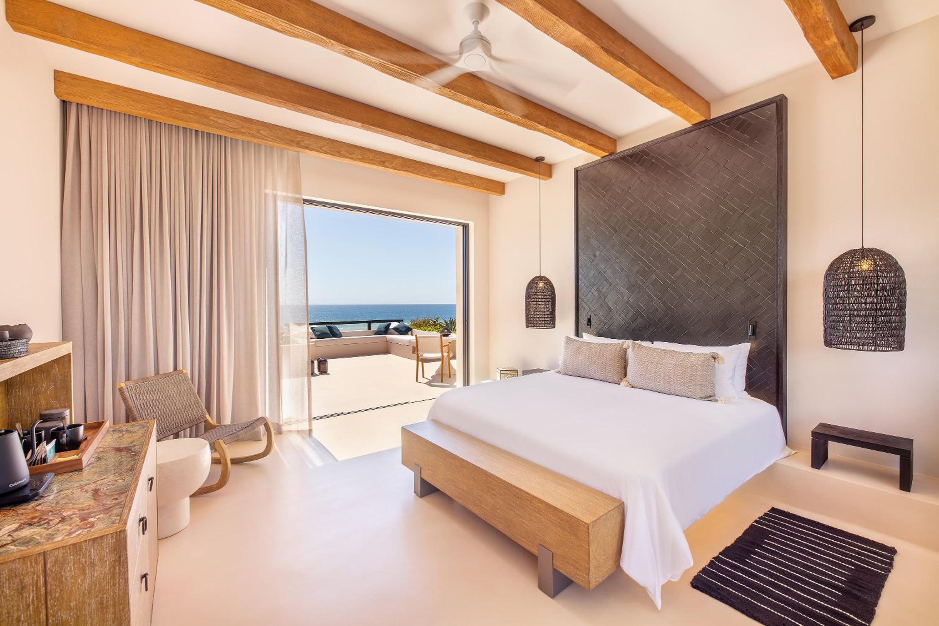 King Suite with Plunge Pool and Oceanfront