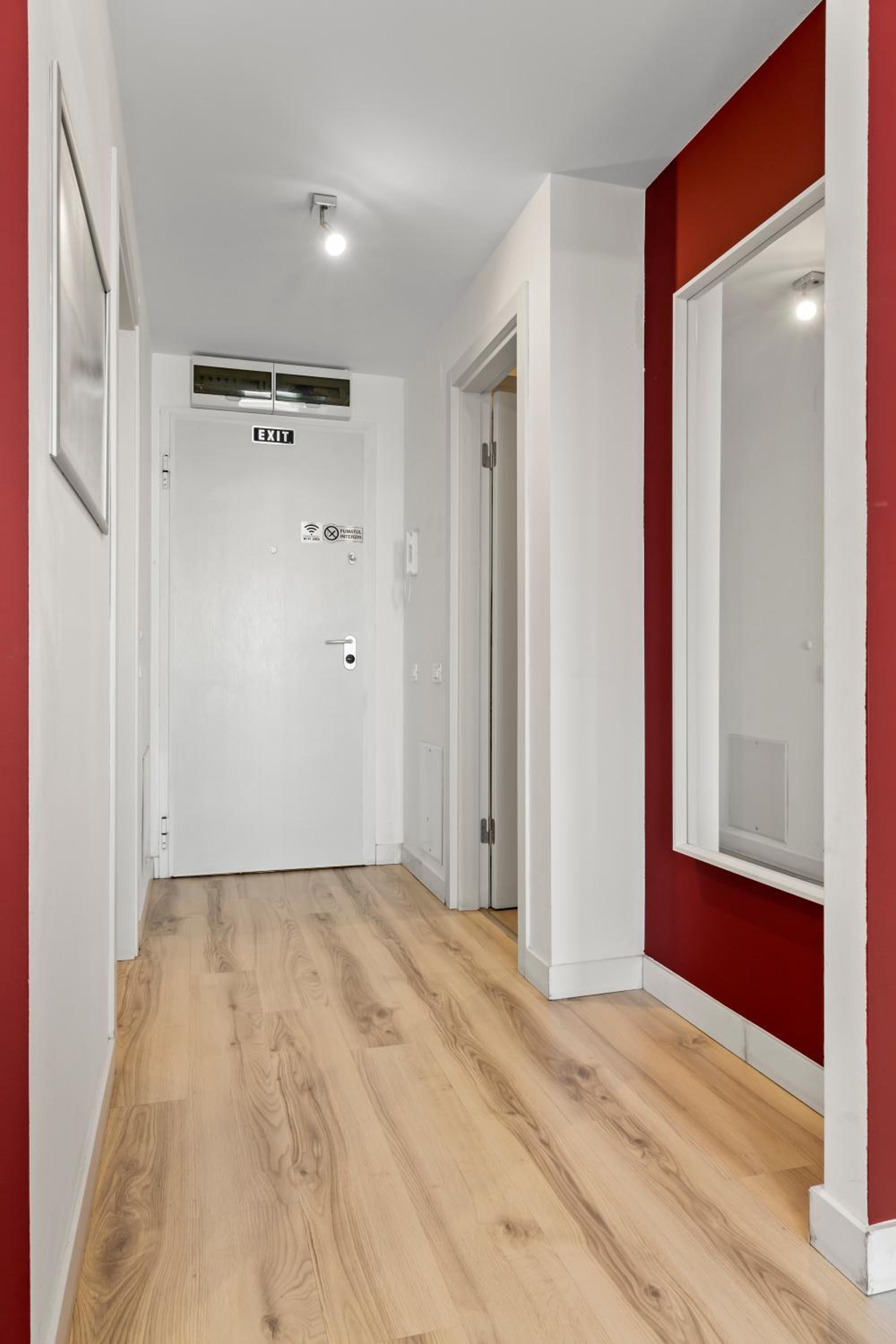 Studio Apartment - Photo 12