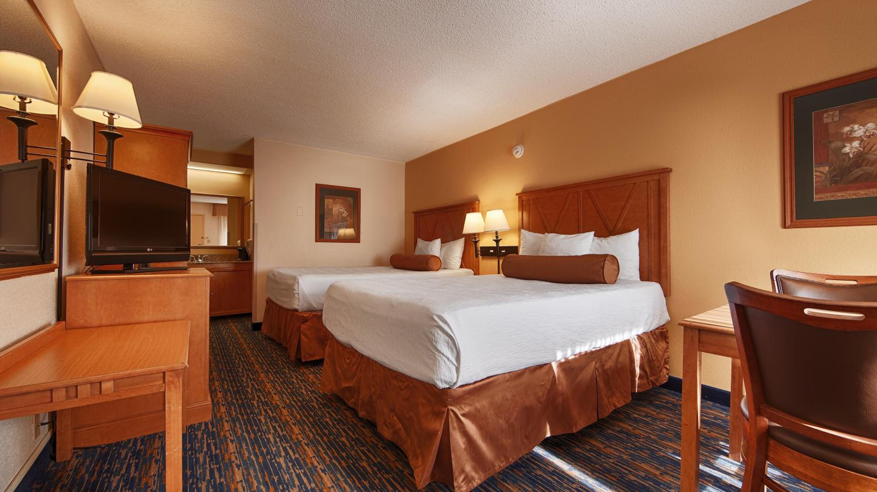 Room with Two Double Beds - Non-Smoking - Photo 3