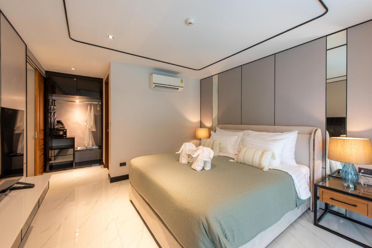 Deluxe Family Suite - Photo 1