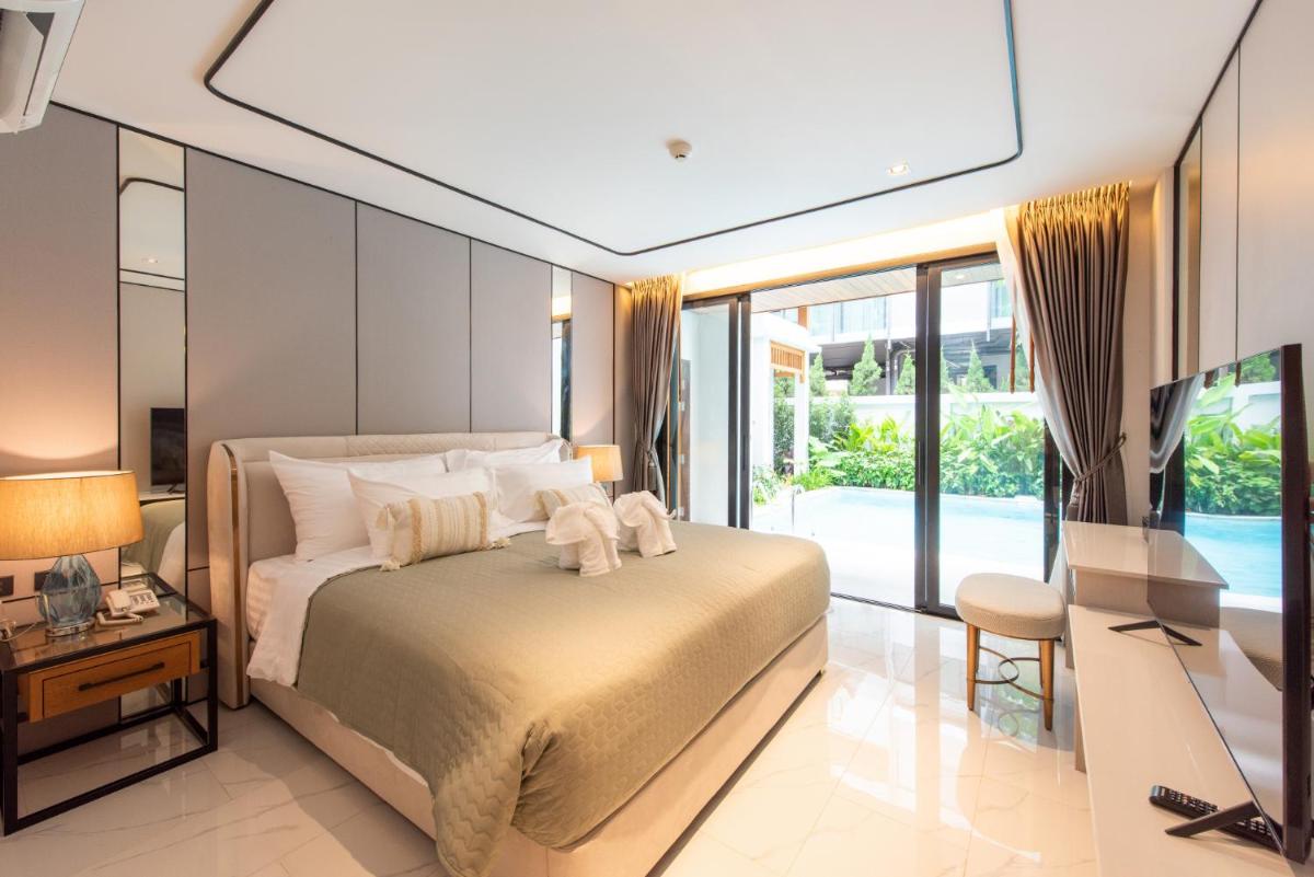 Deluxe Family Suite - Photo 15