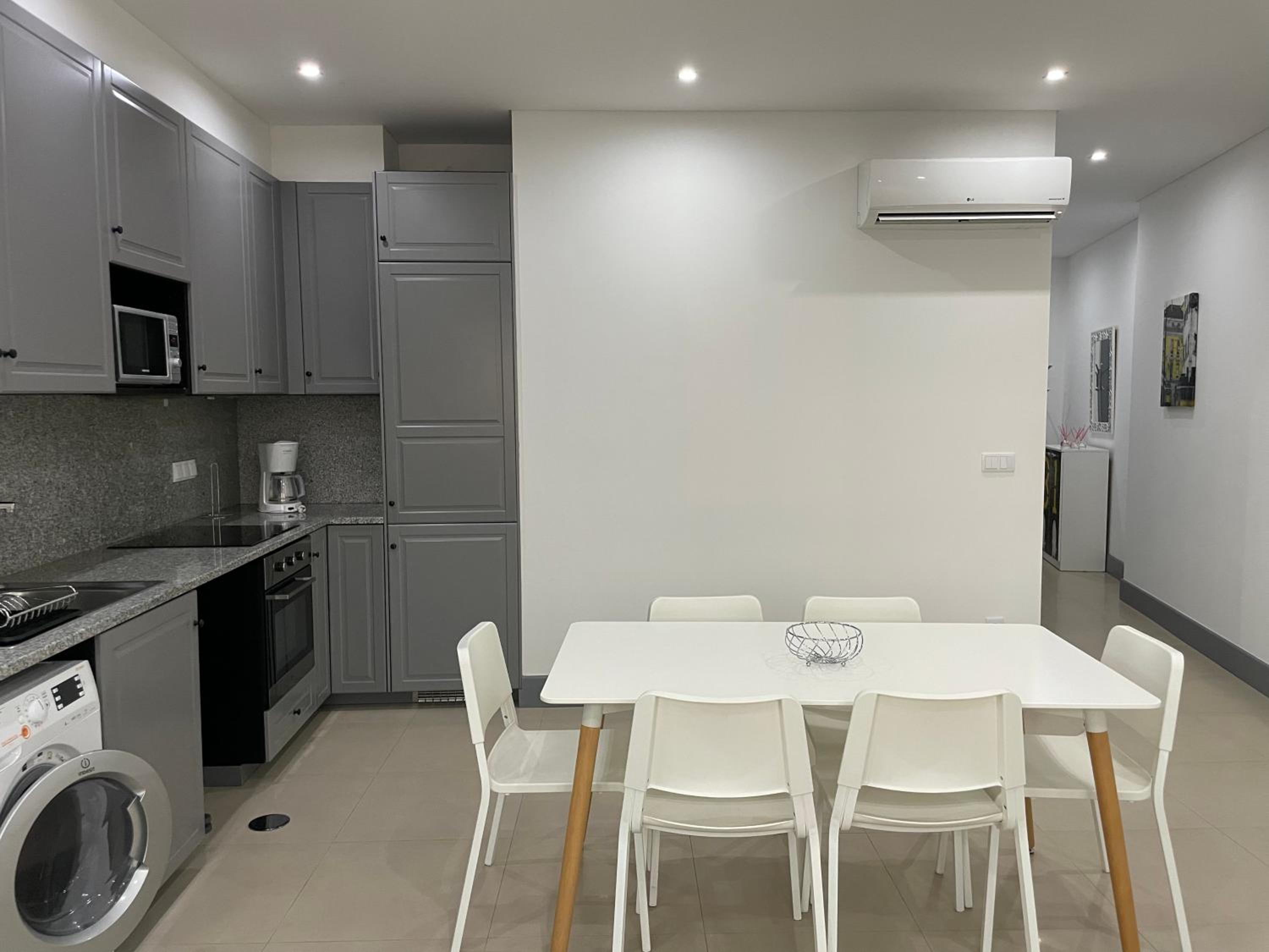Two-Bedroom Apartment photo 2