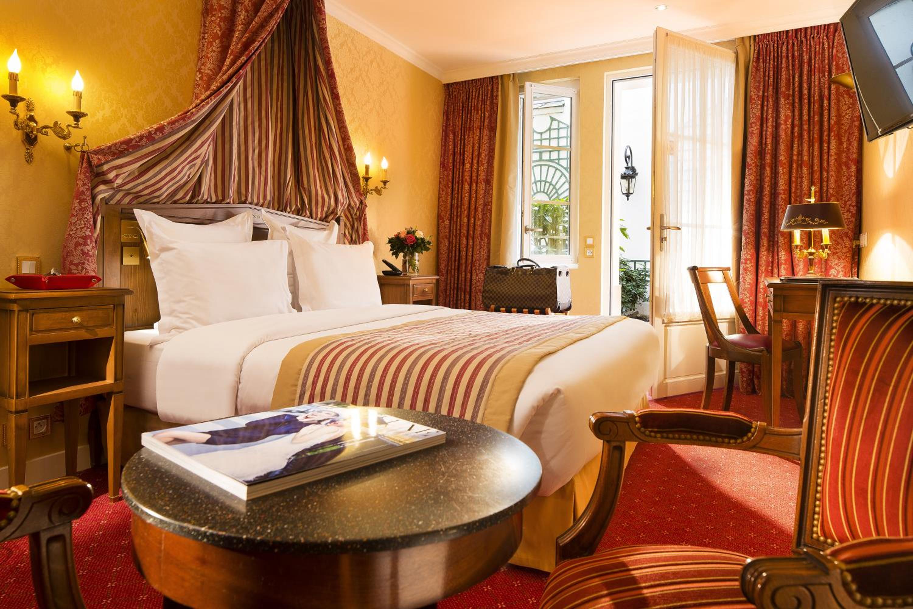 Deluxe Double or Twin Room photo 1