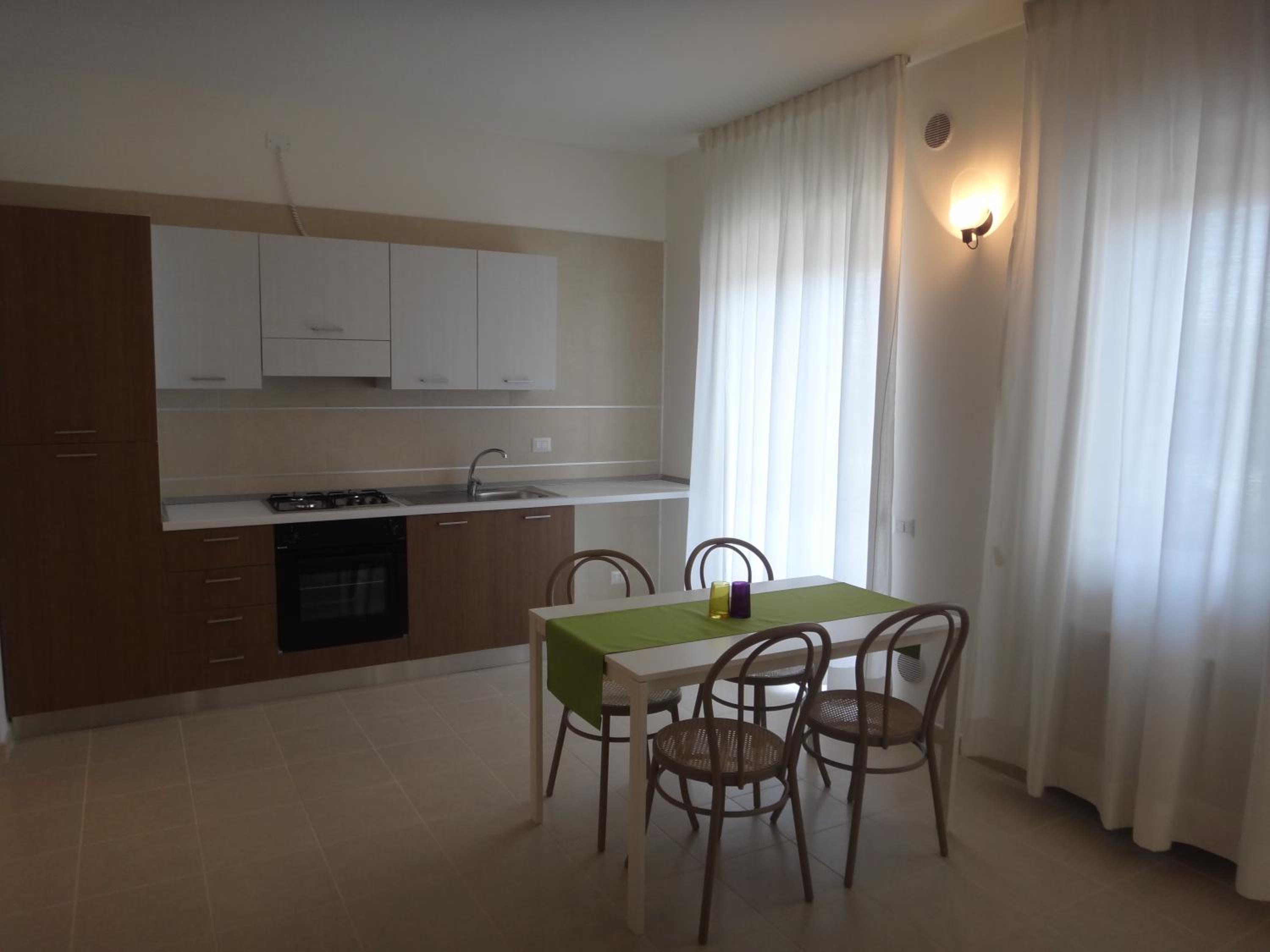 Apartment with Sea View - Photo 6