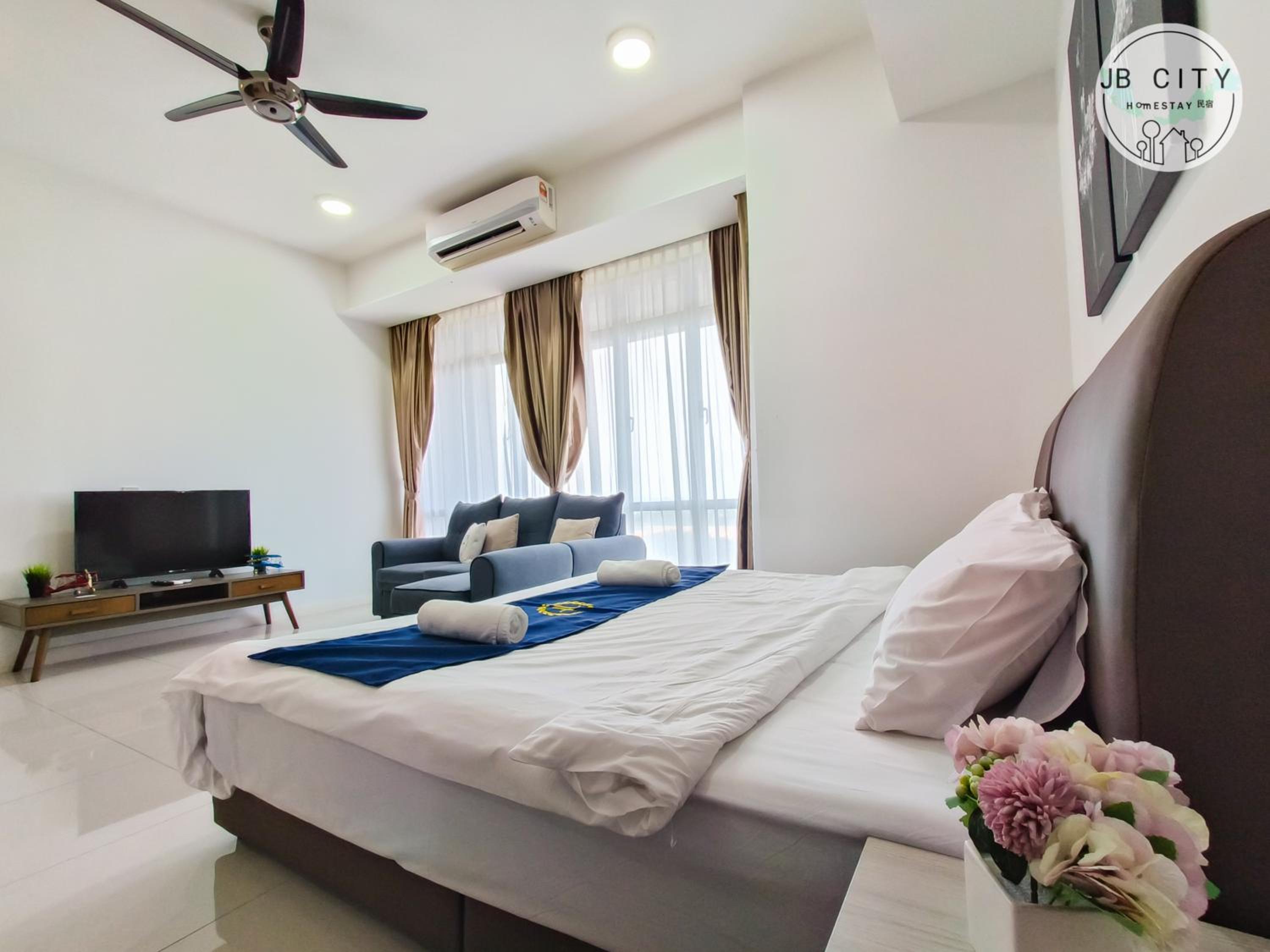 Studio Apartment photo 3