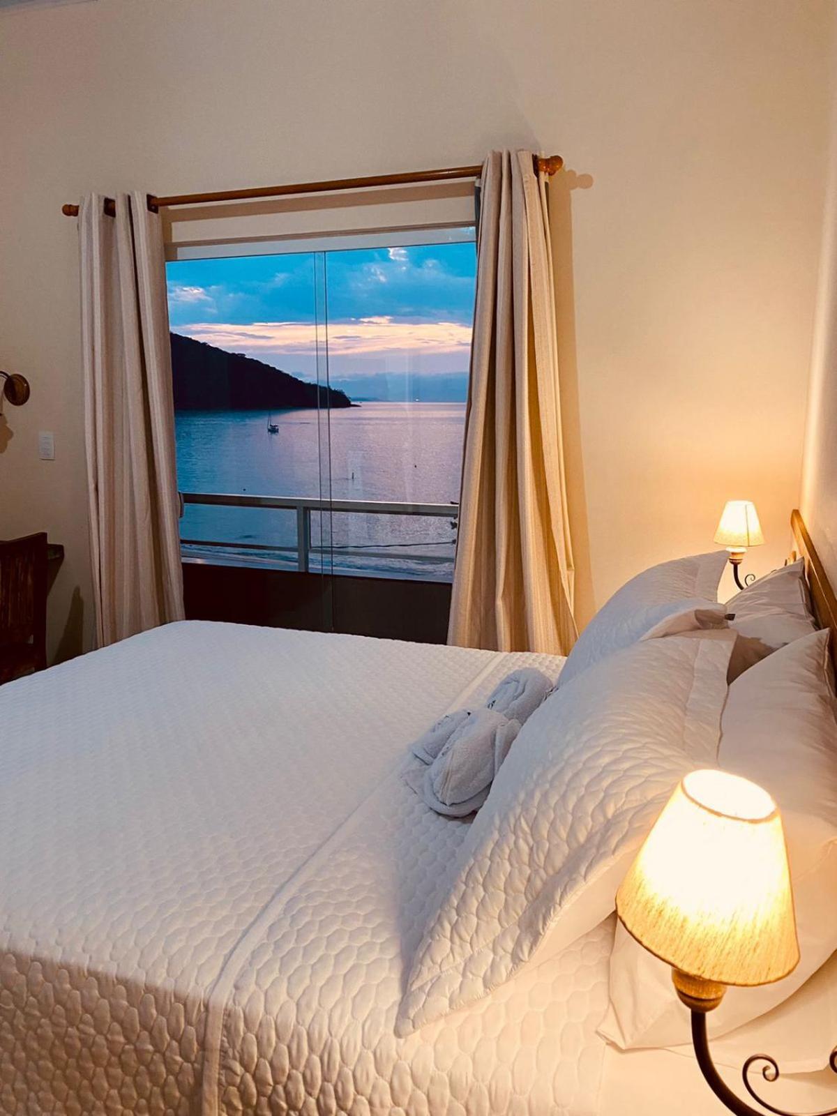 Deluxe Suite with Sea View