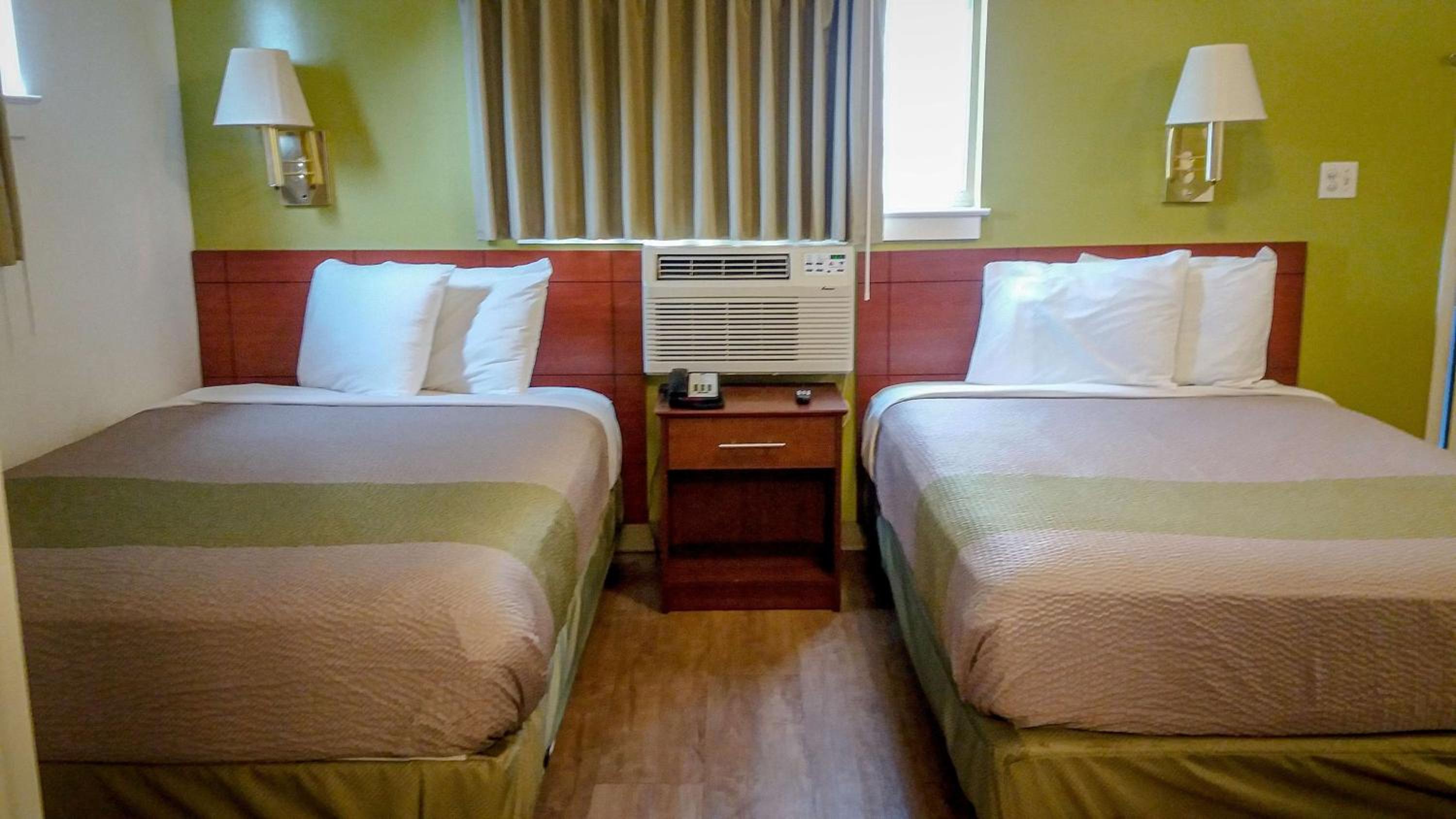 Deluxe Quadruple Room - Non-Smoking - Photo 1