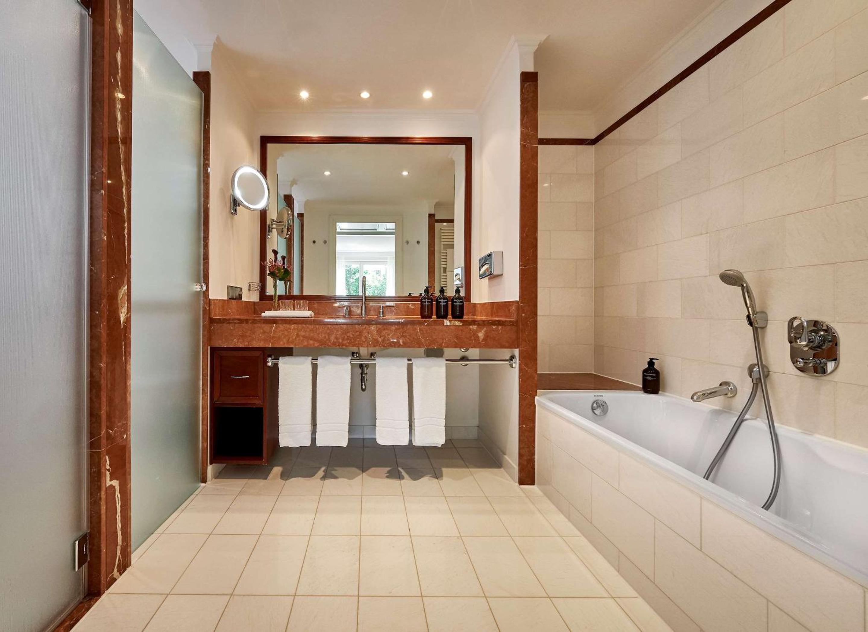 Superior Double Room - Photo 3