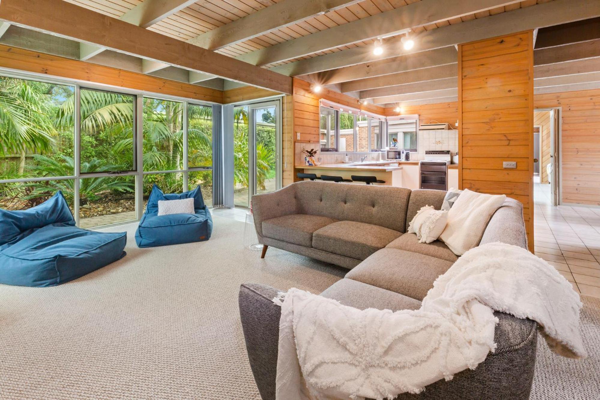 Four-Bedroom House photo 3