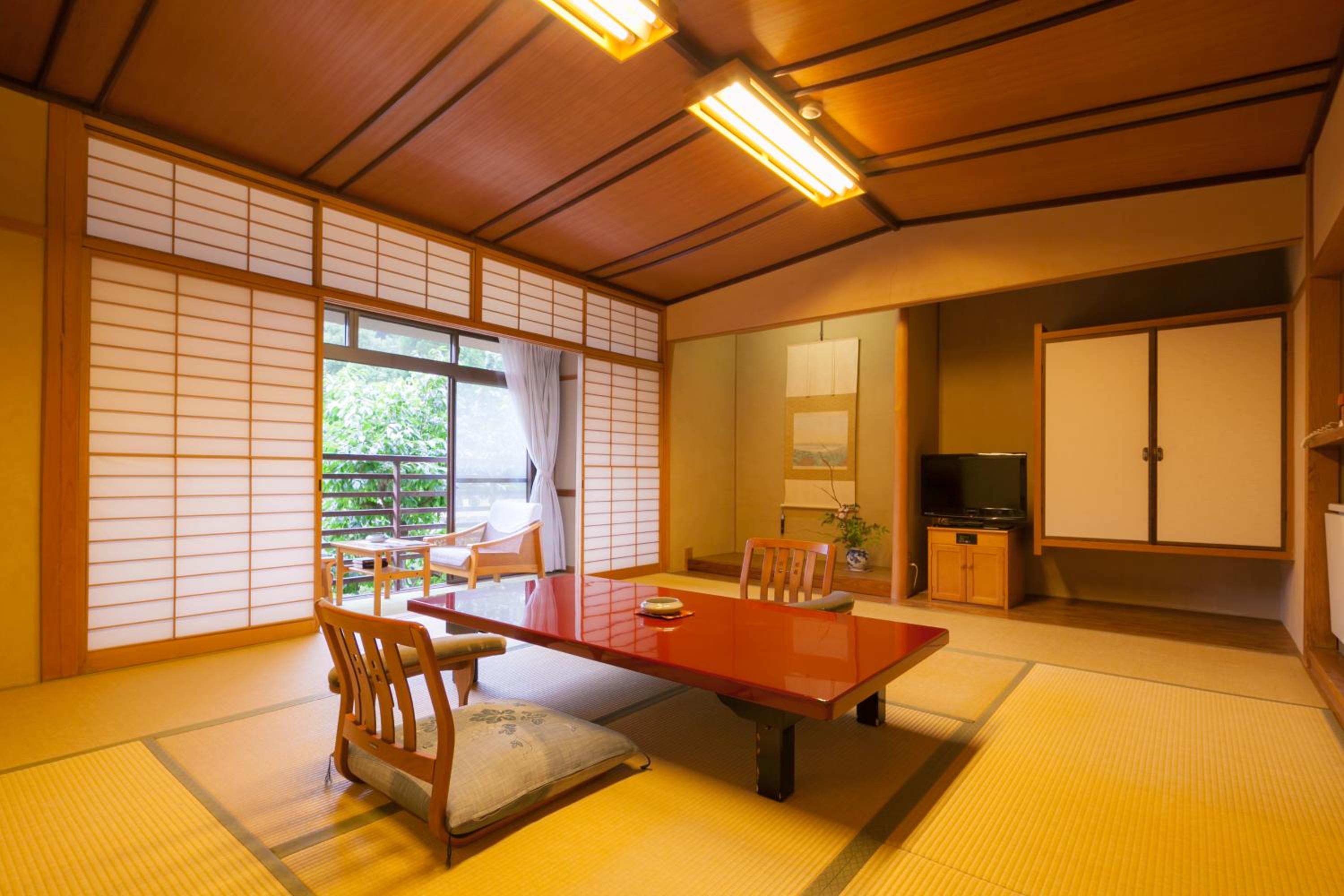 Japanese-Style Room -10 tatami-Meal Provided at Restaurant - Photo 4