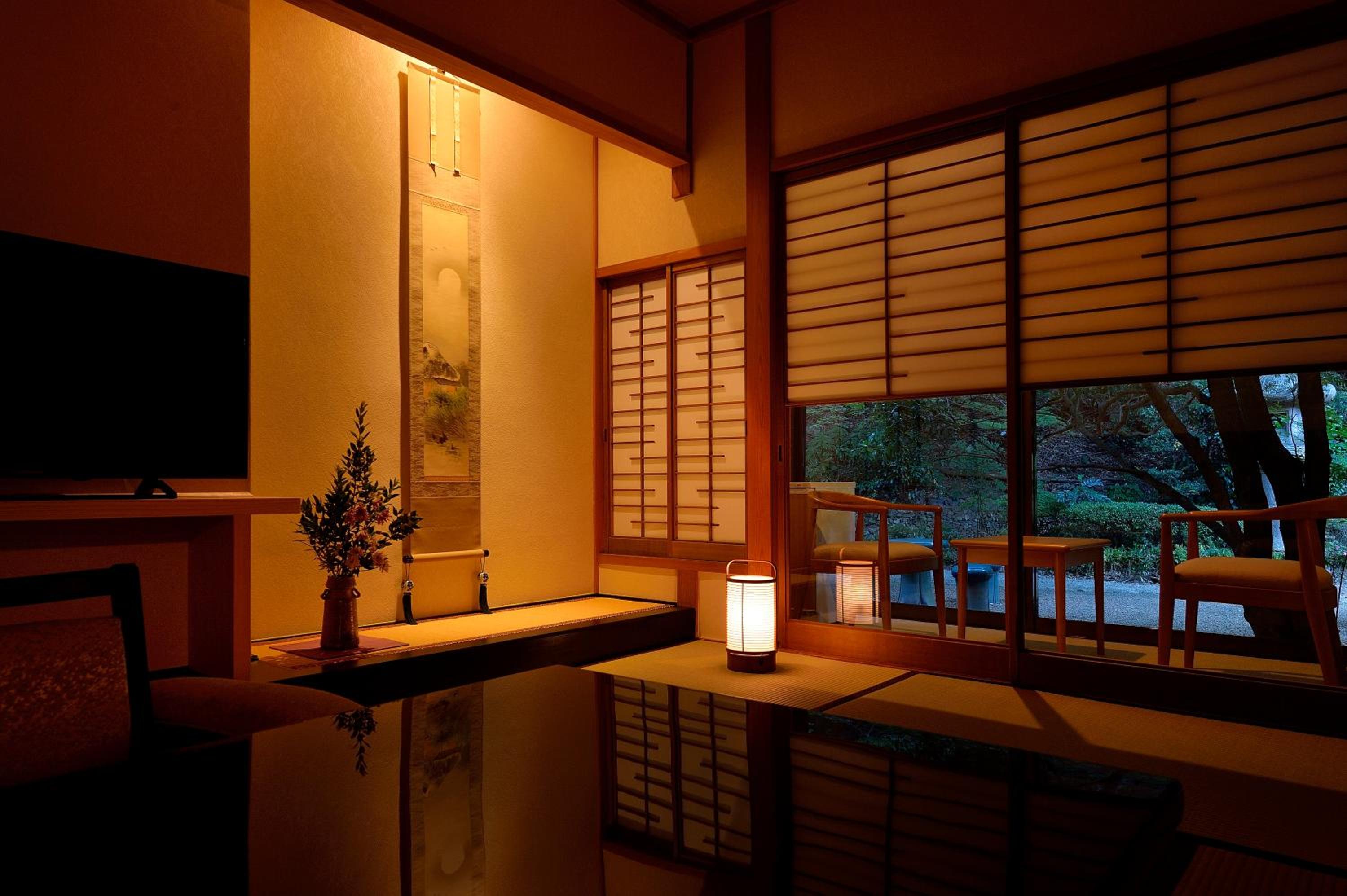Japanese-Style Room -8 tatami-Meal Provided at Restaurant - Photo 6