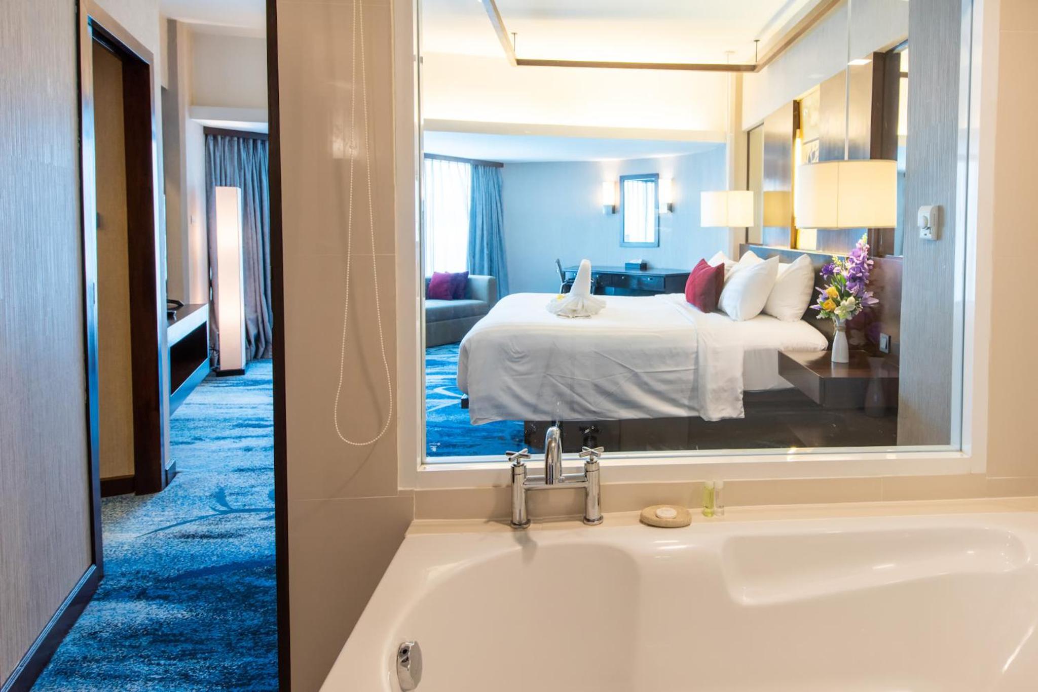 Privilege Suite Double Bed Sky Wing