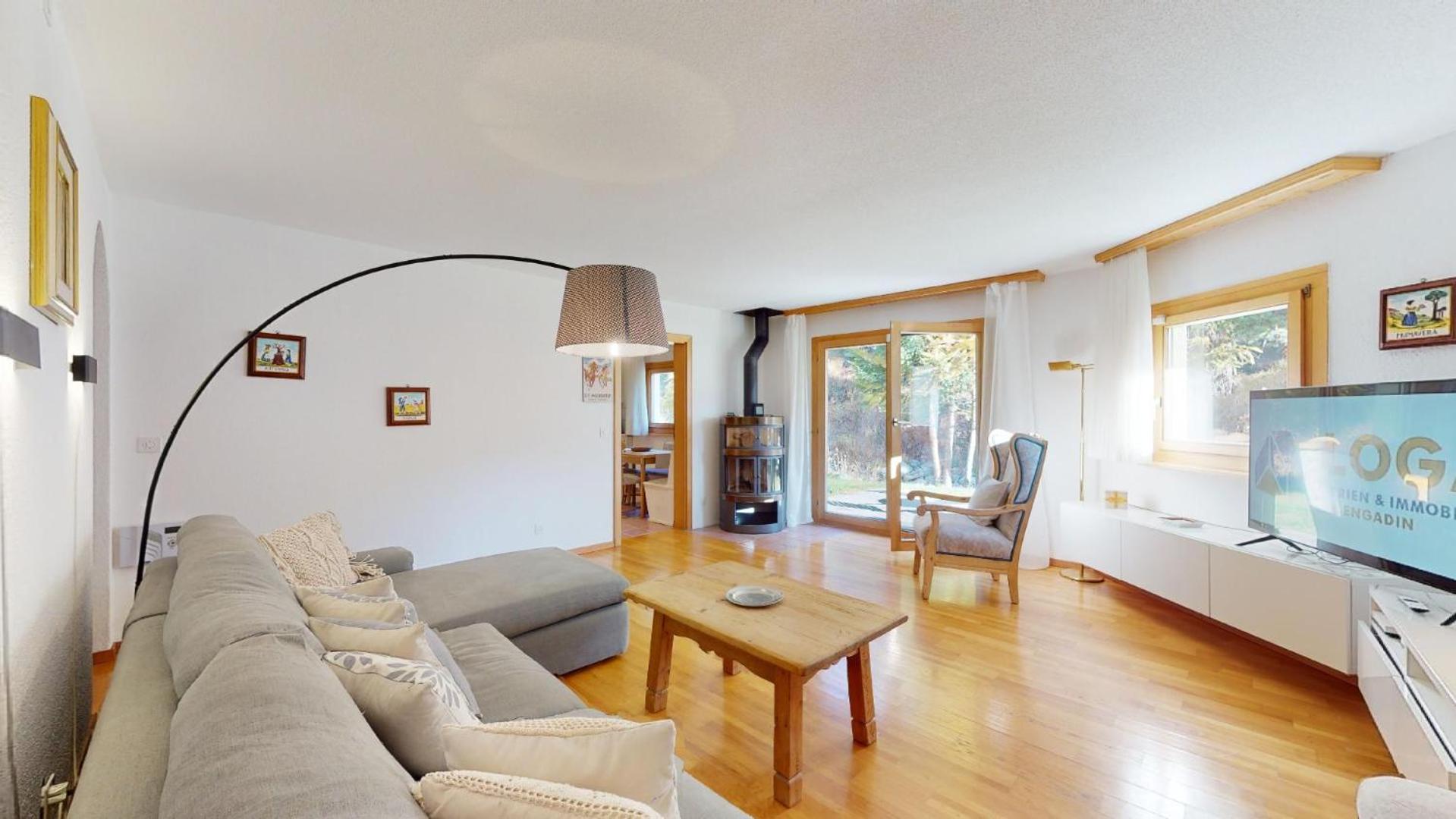 Apartment with Mountain View photo 1