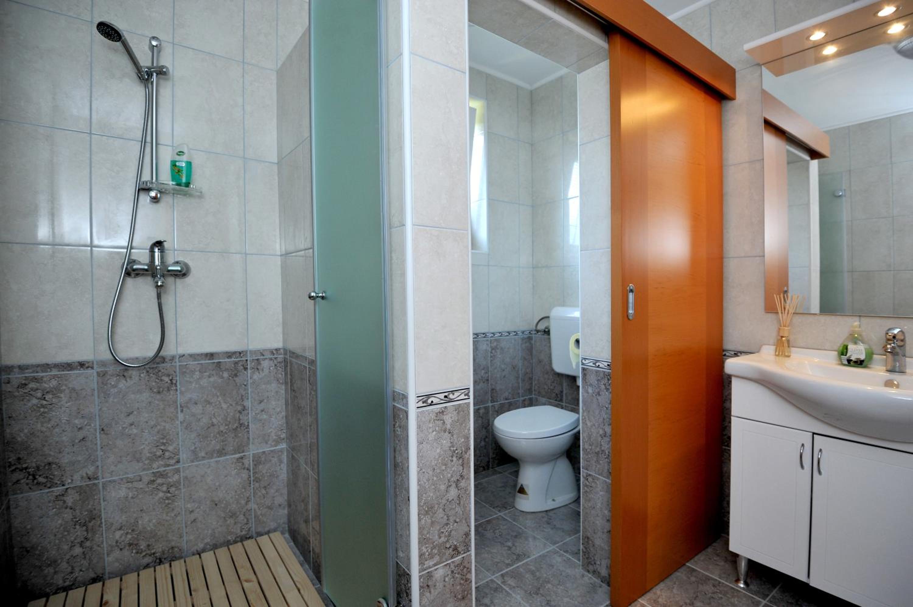 Studio Apartment photo 3