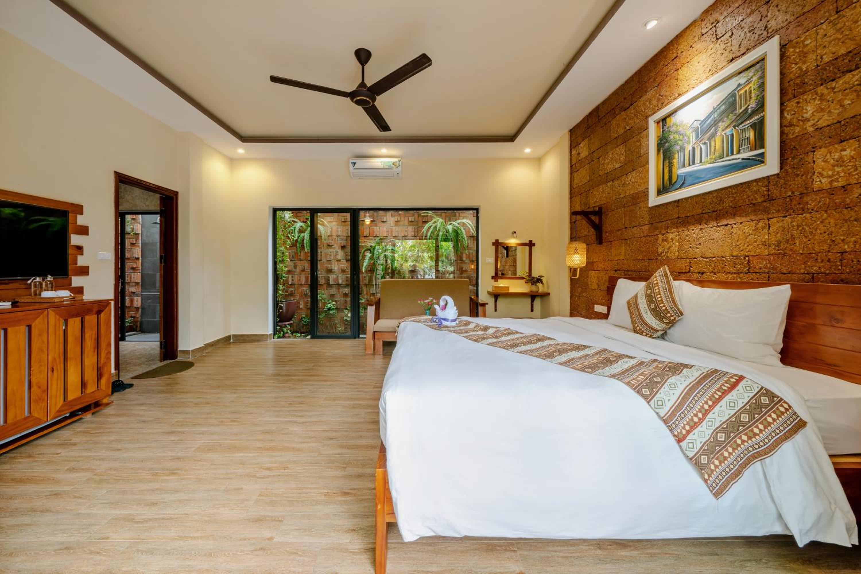 Villa photo 1