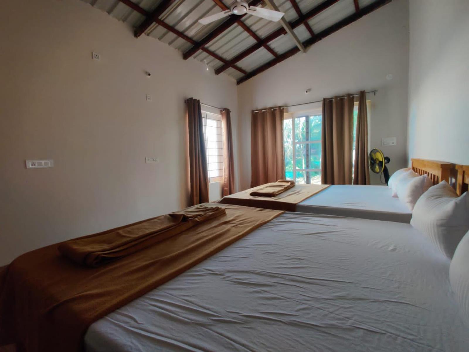 Twin Room - Photo 9