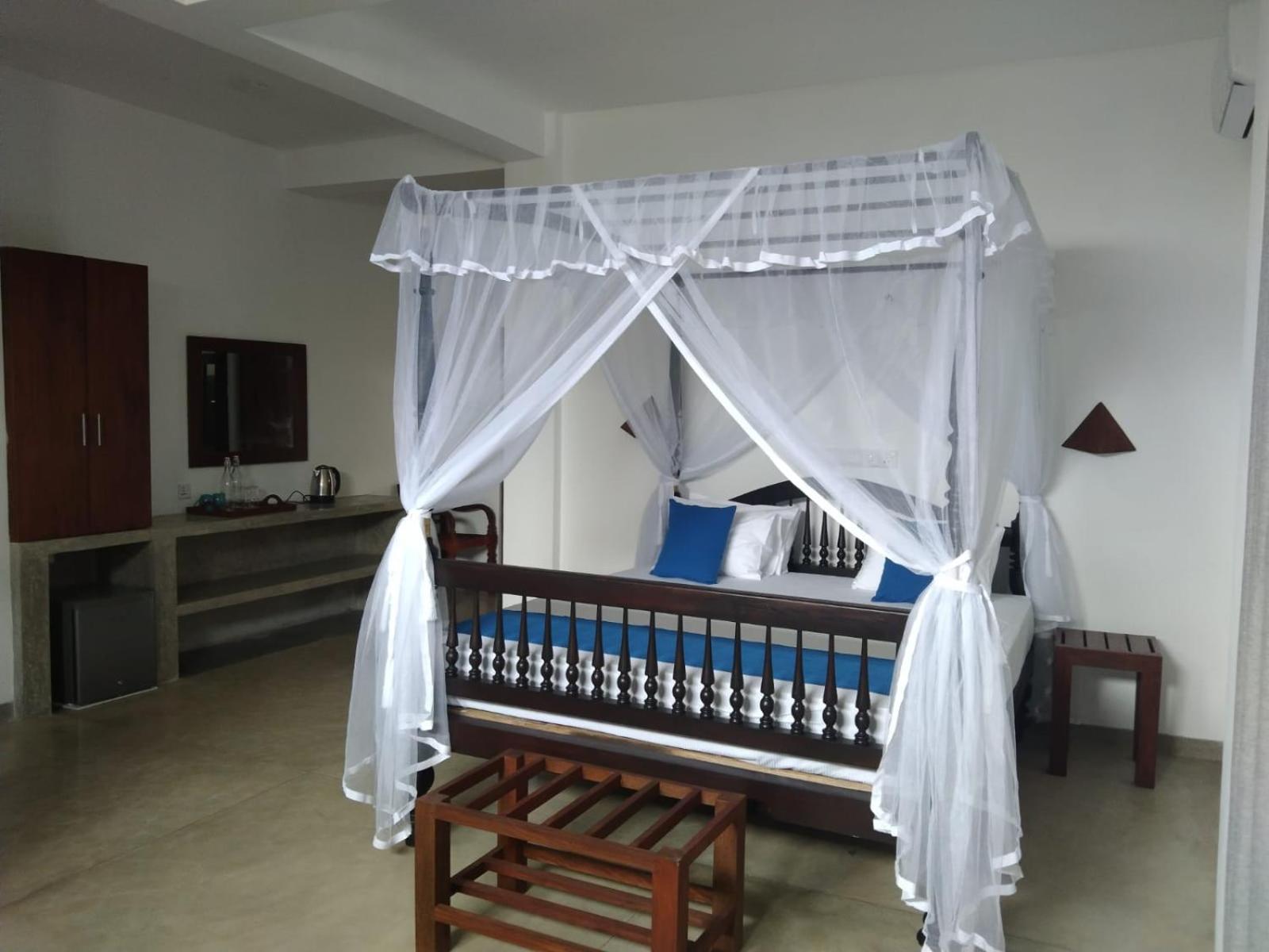 Deluxe Family Room photo 1