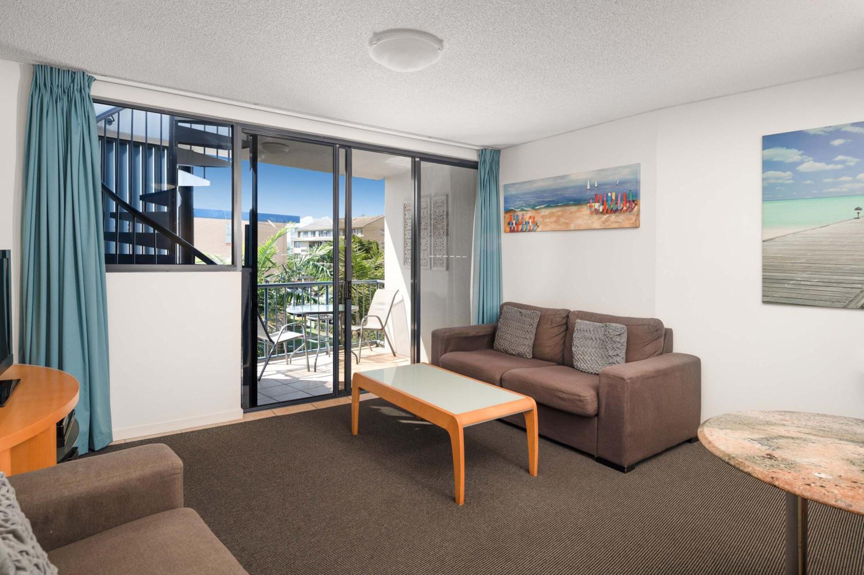 One-Bedroom Apartment With Rooftop Terrace
