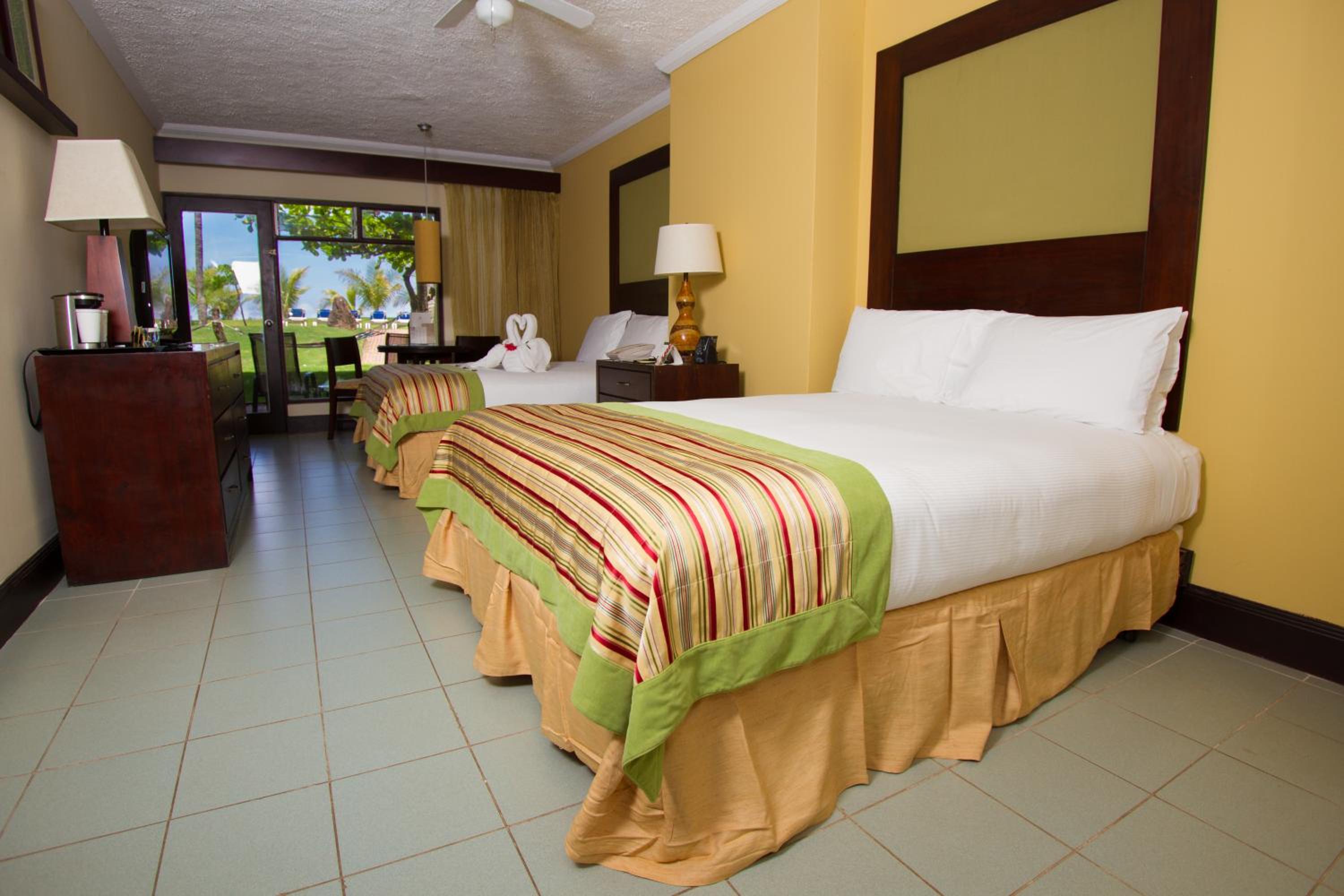 Fiesta 2 Double beds Room photo 1