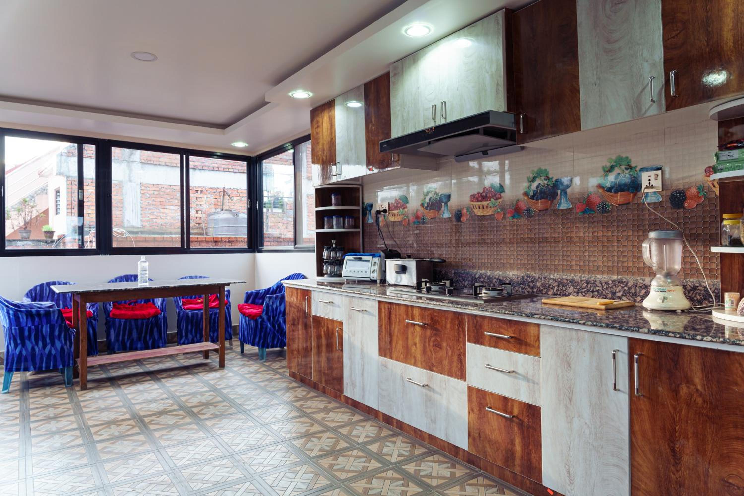 Family Room - Photo 15