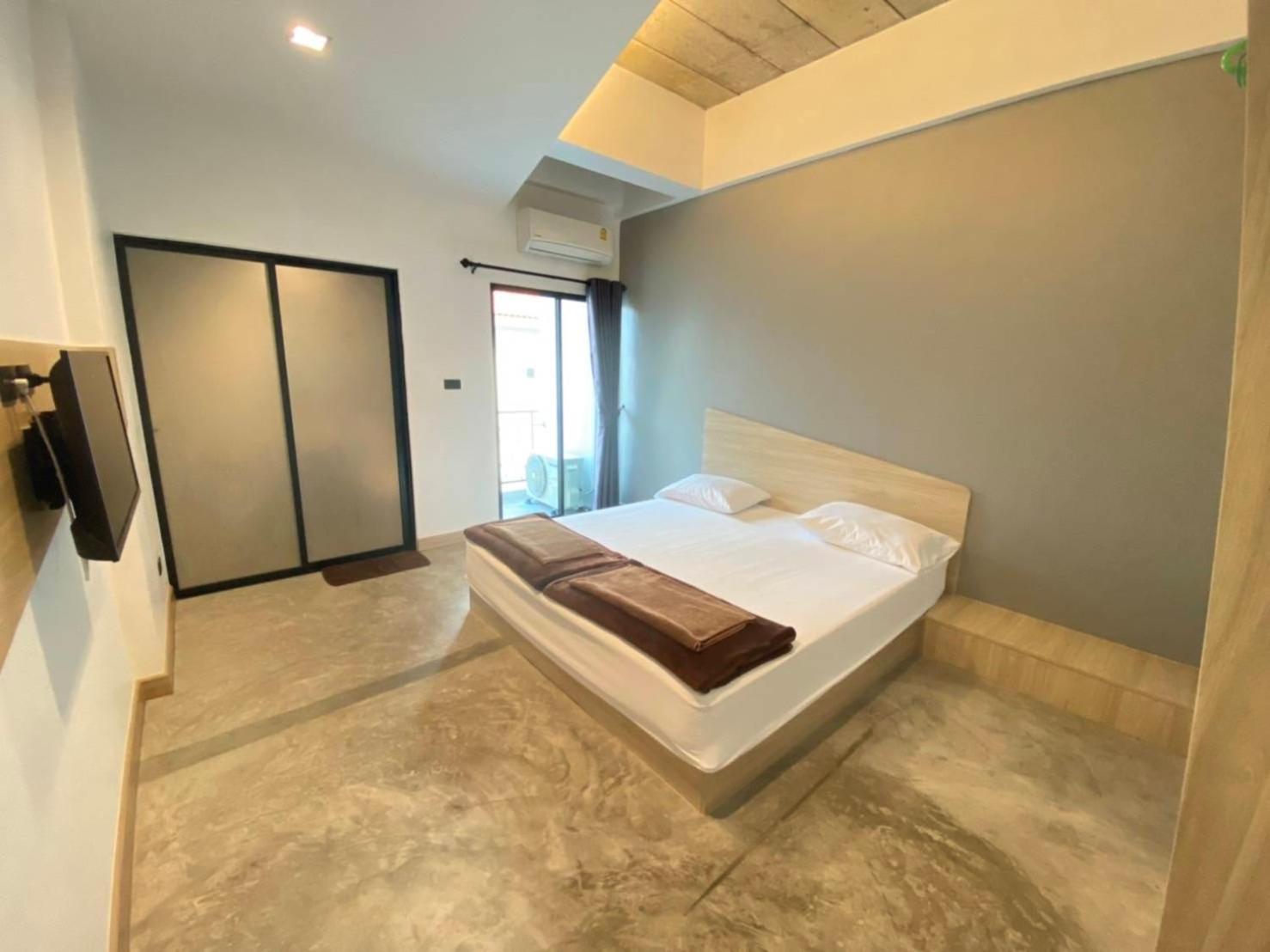 Standard Double Room - Photo 2