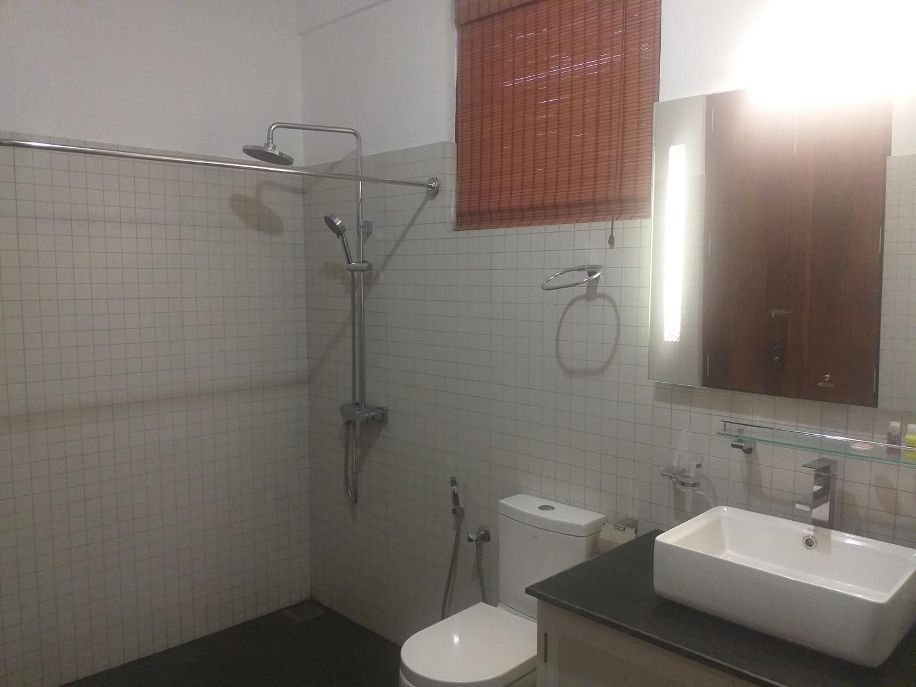Economy Triple Room photo 3