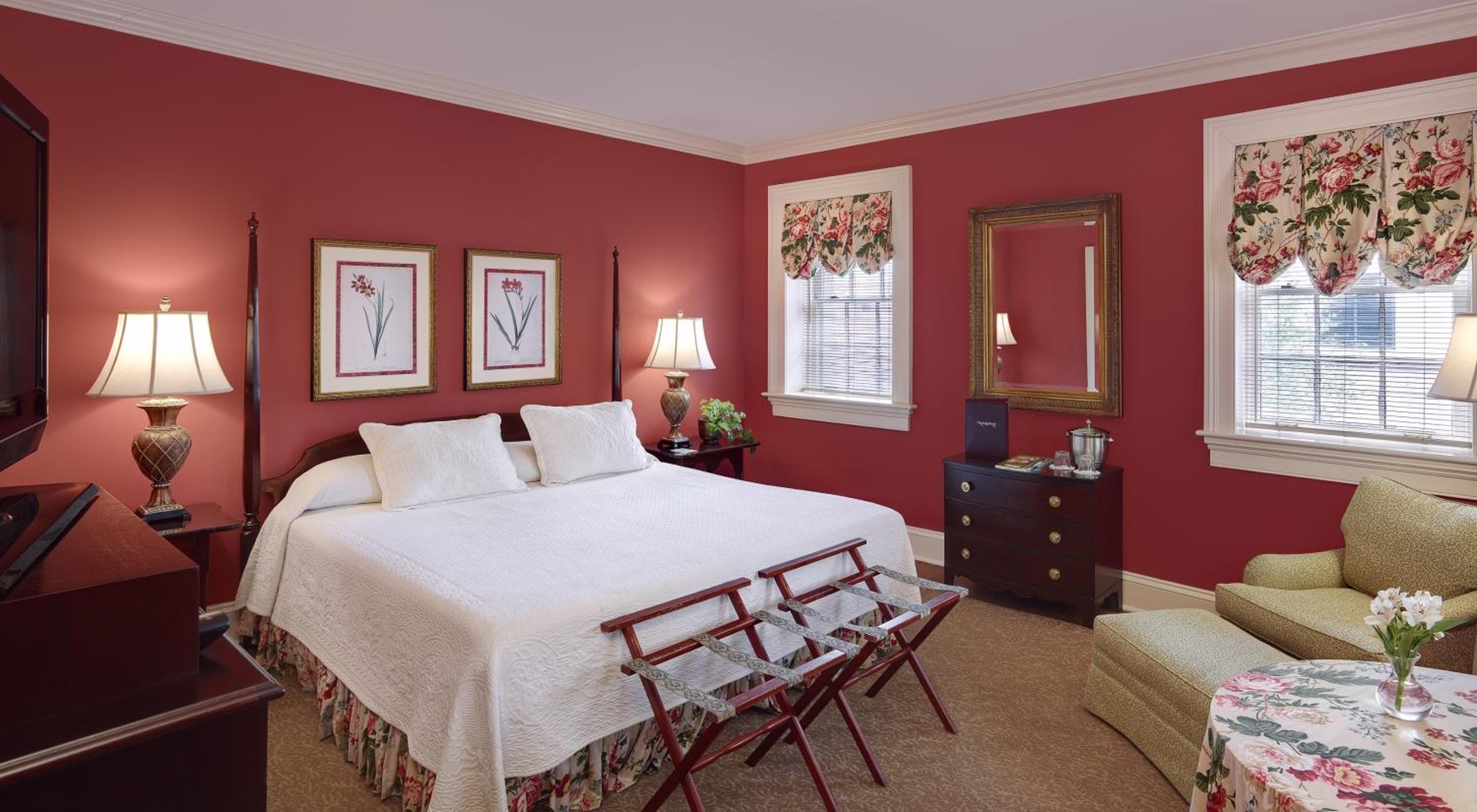 Standard King Room photo 3