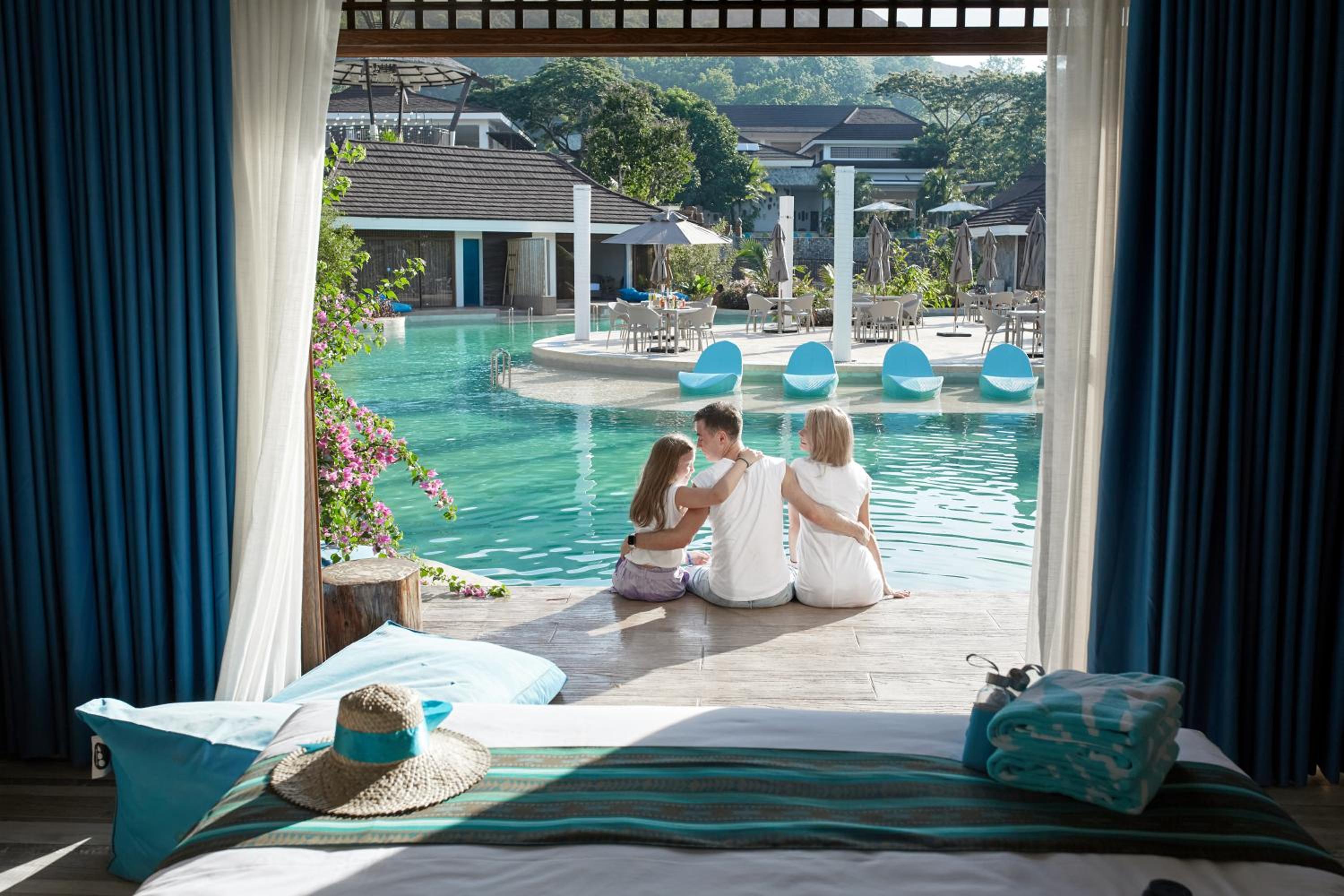 Casita Room - King with Direct Lagoon Pool Access - Photo 11