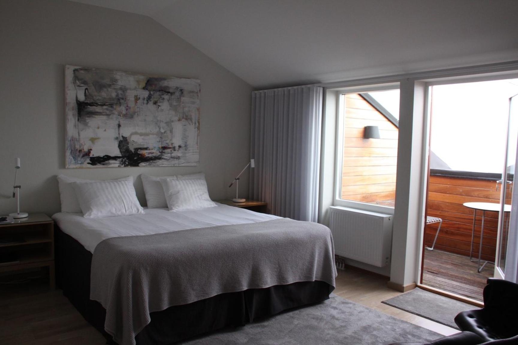 Double Room with Balcony and Sea View