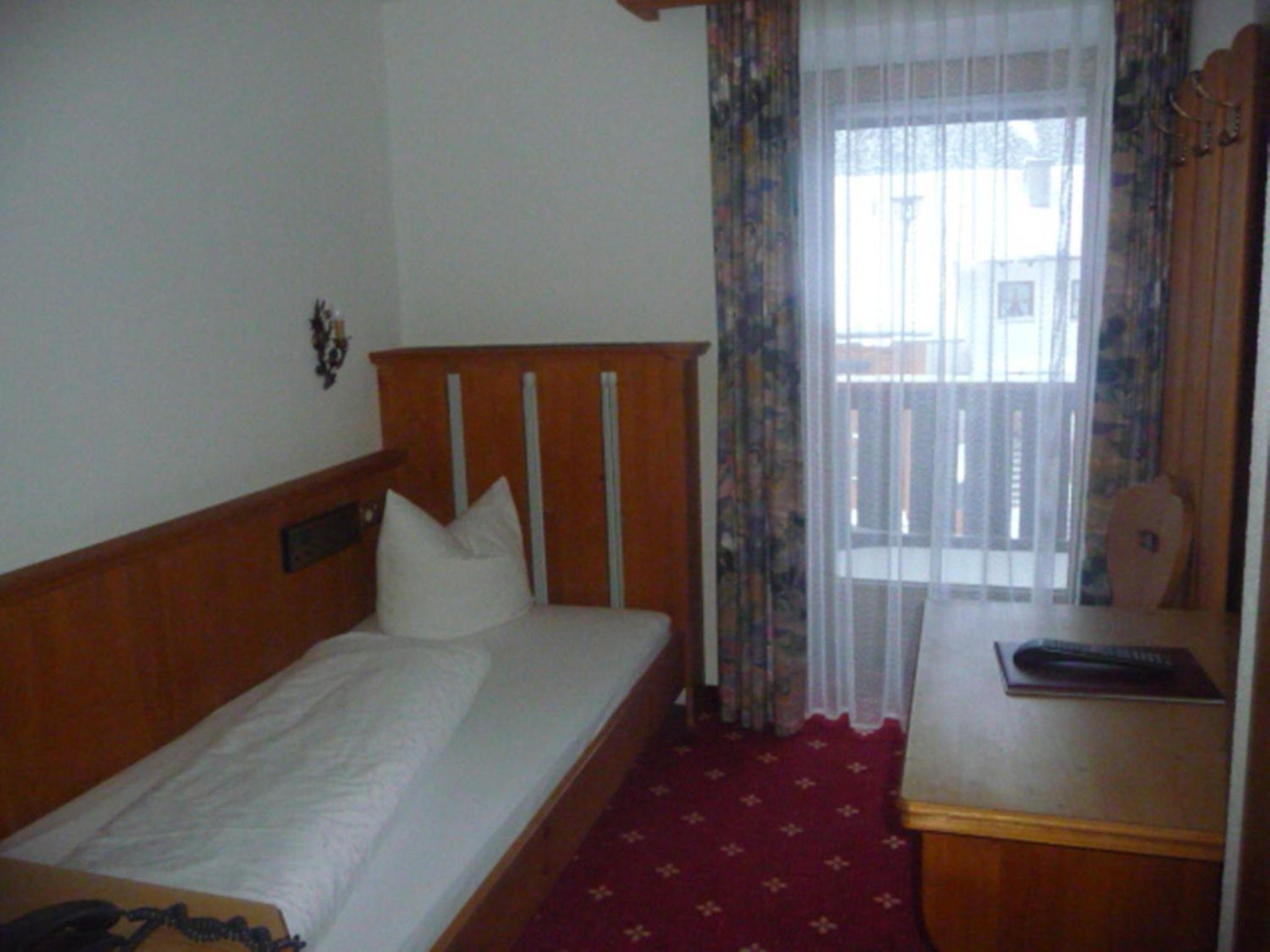Standard Single Room photo 3