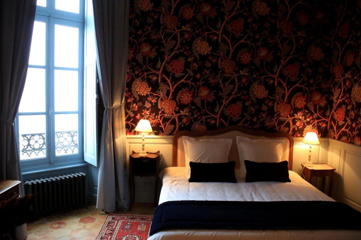 Twin Room with Bath photo 1