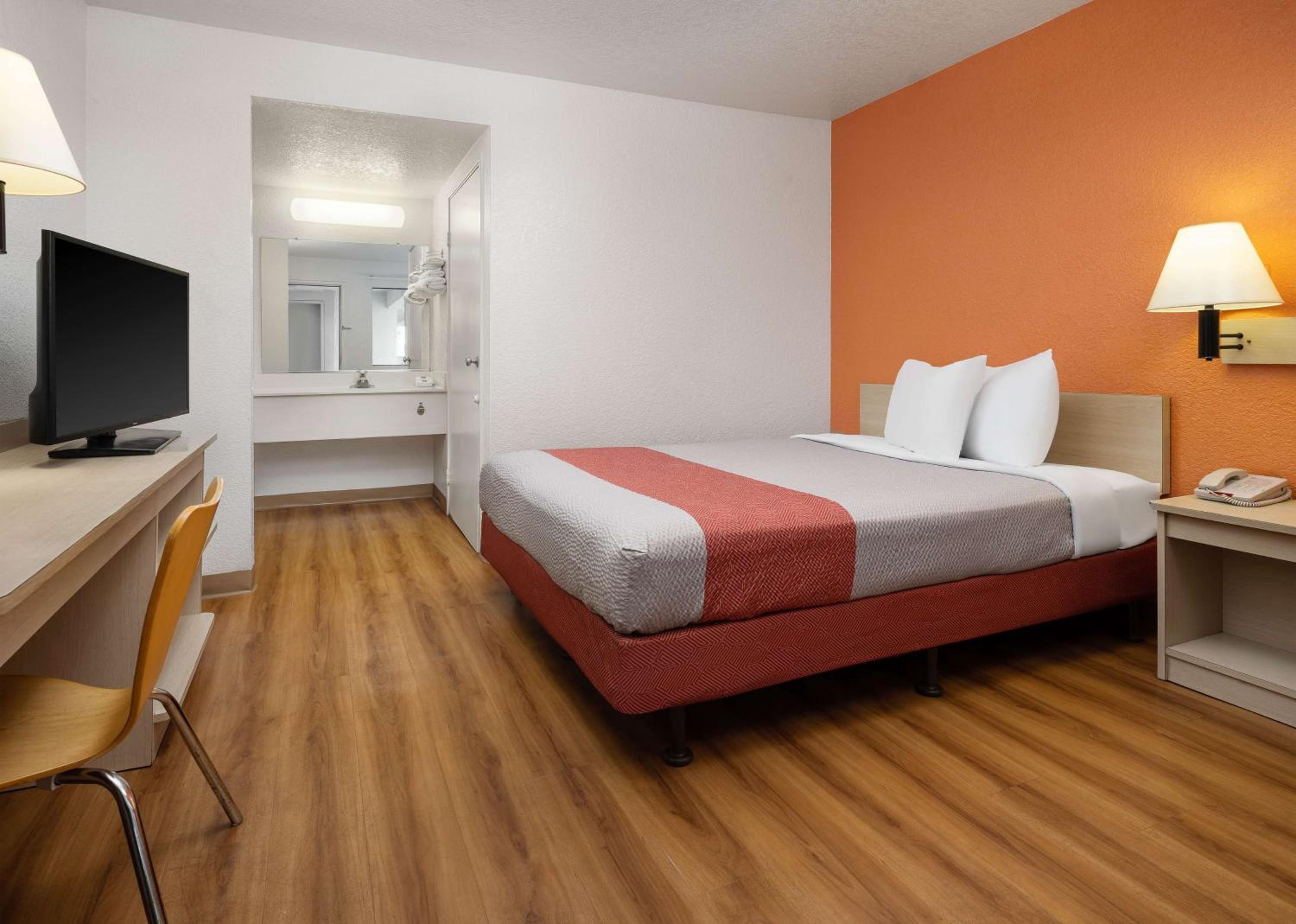Motel 6-Buena Park, CA - Knotts Berry Farm - Disneyland, Foto 5