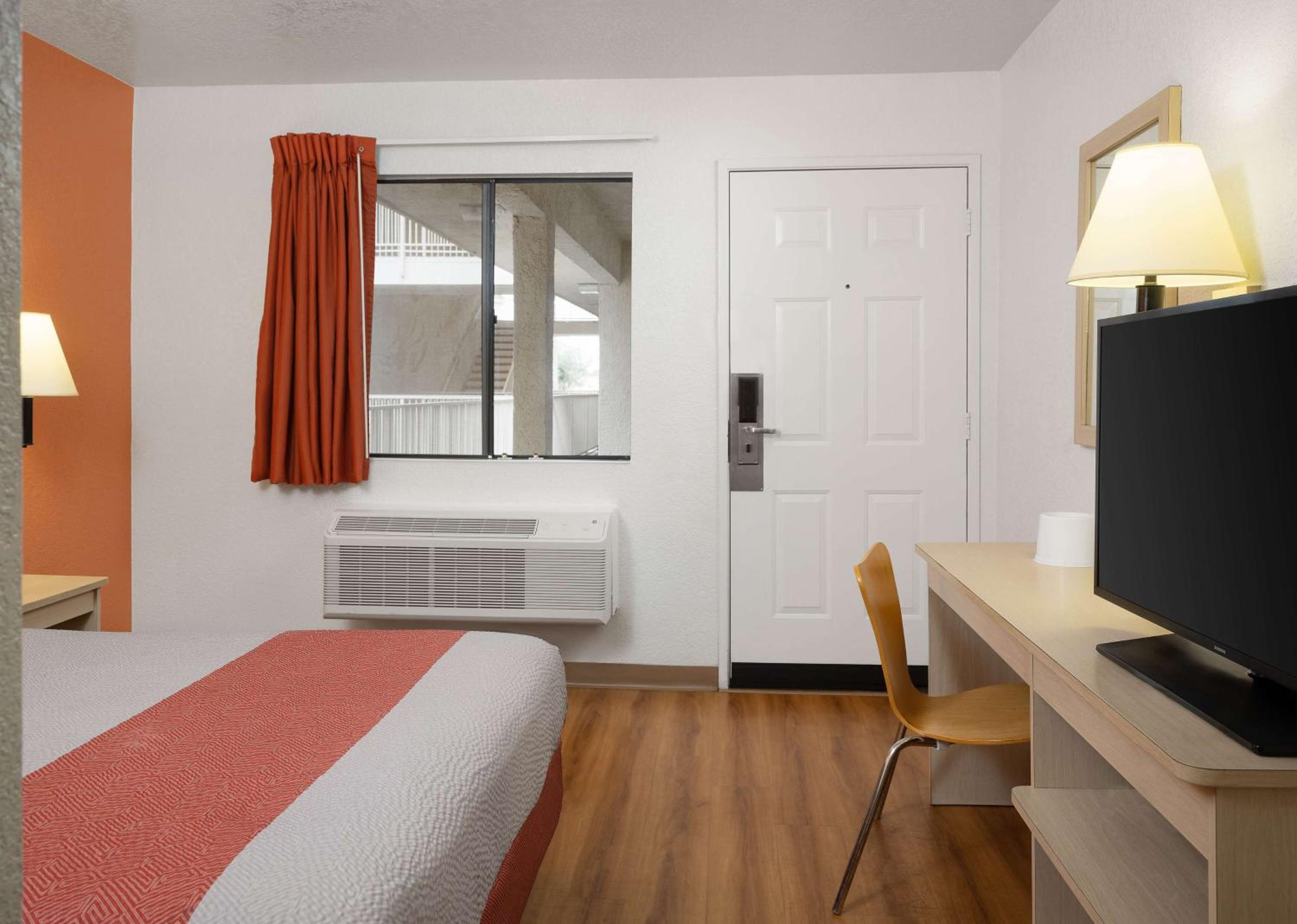 Motel 6-Buena Park, CA - Knotts Berry Farm - Disneyland, Foto 6