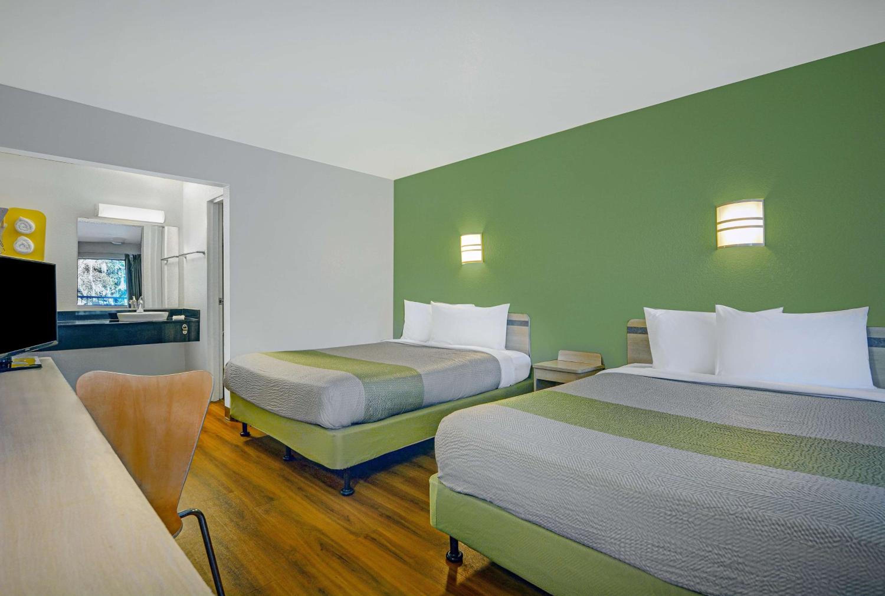 Queen Room with Two Queen Beds - Disability Access - Roll In Shower photo 2