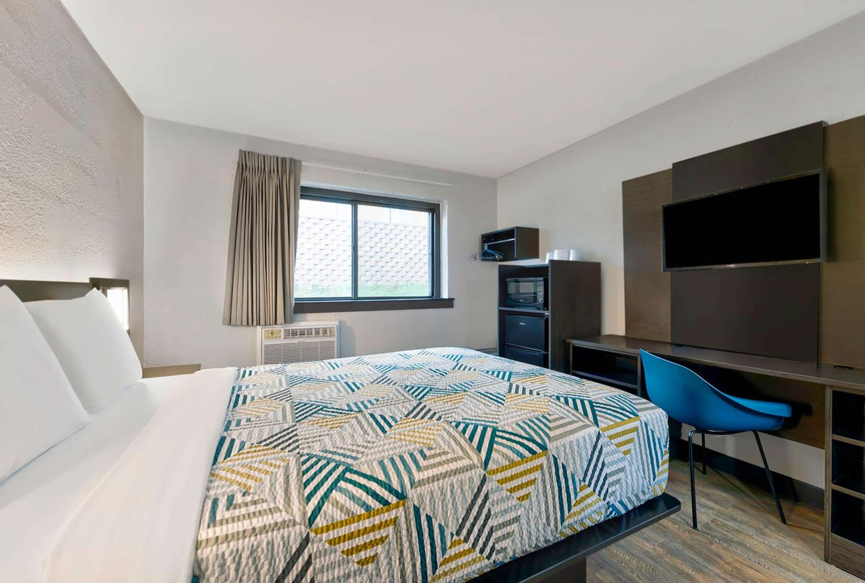 Double Room - Non-Smoking  photo 2
