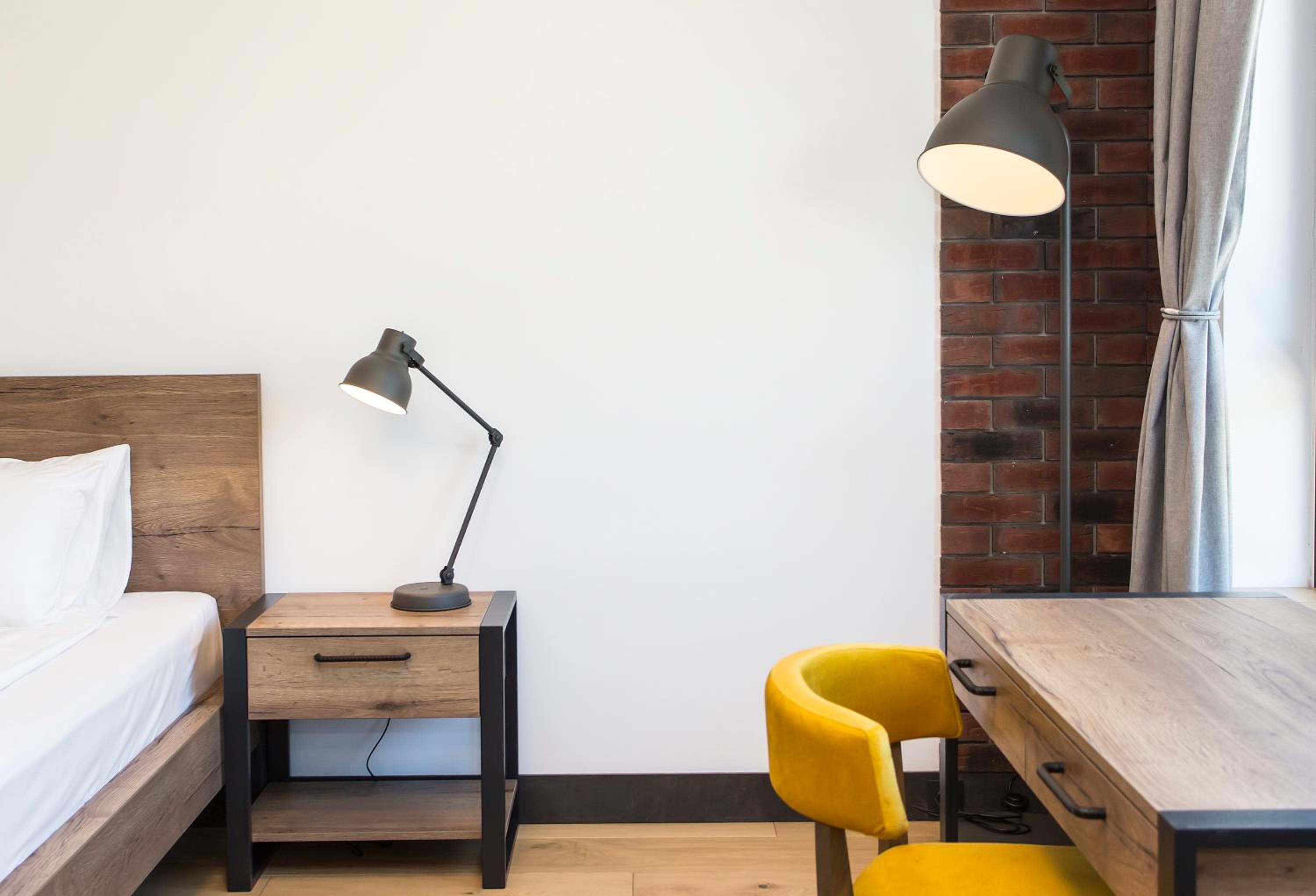 One-Bedroom Apartment - Photo 12