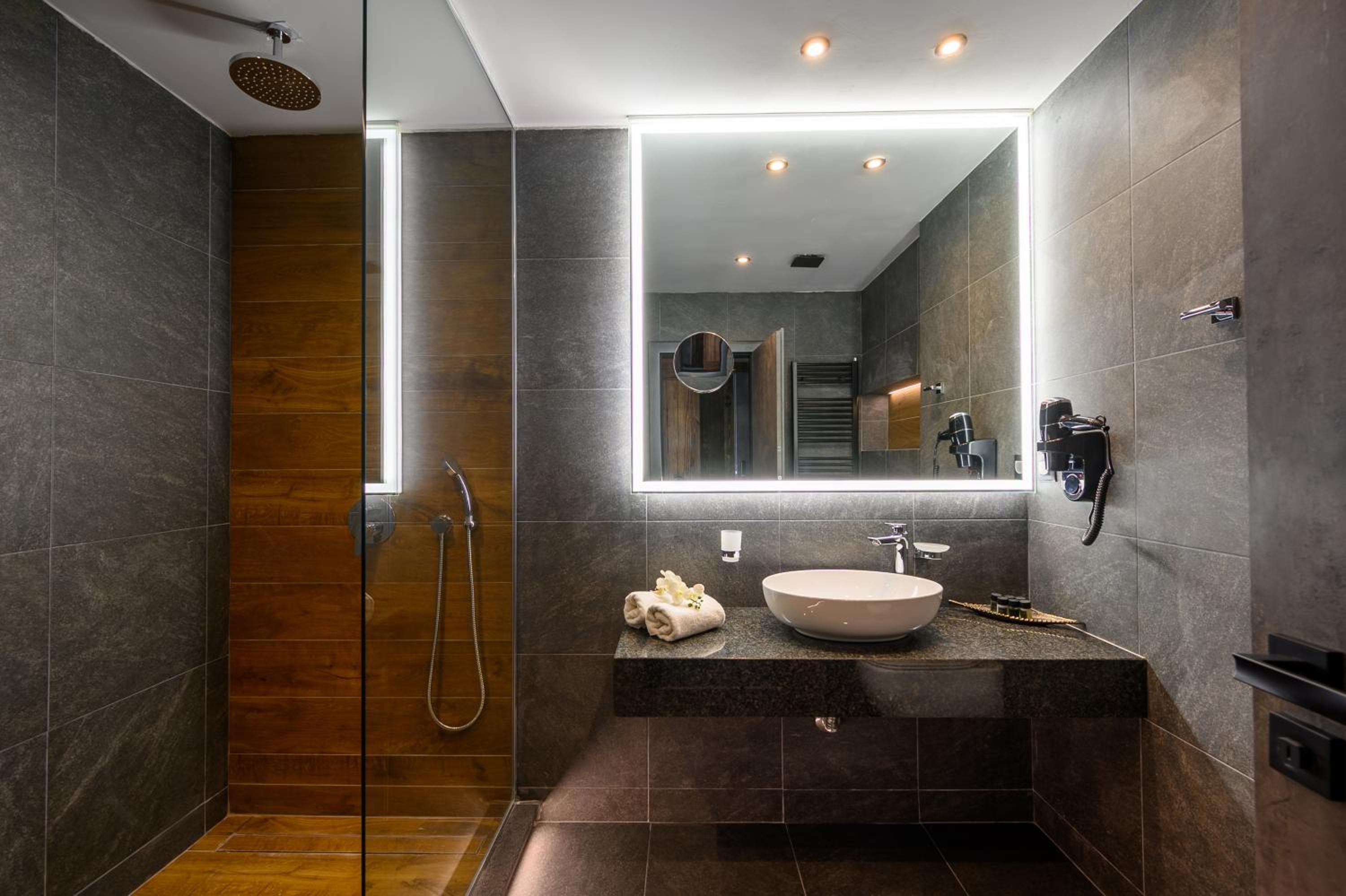 Executive Double Room - Photo 2