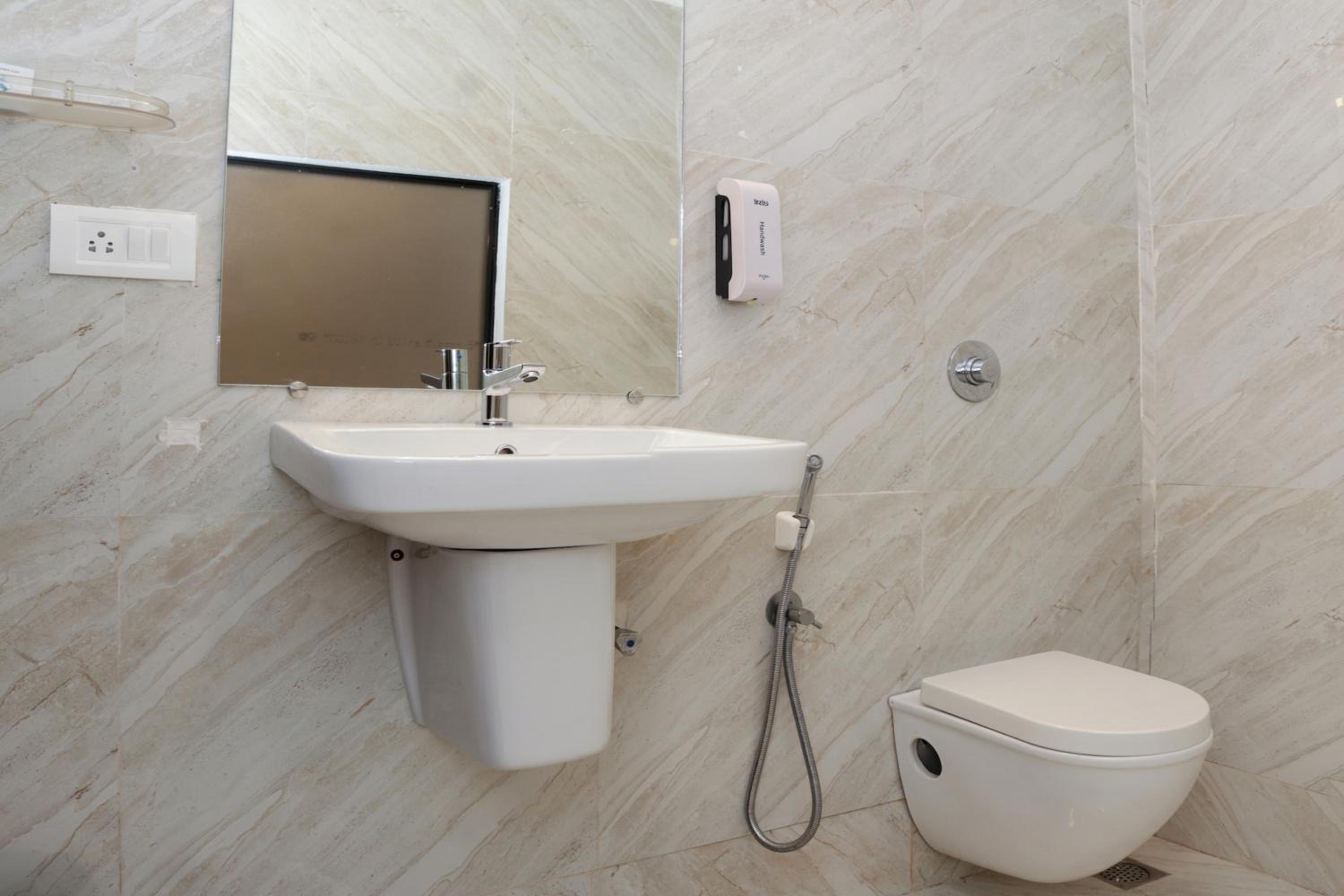 Standard Room - Photo 4