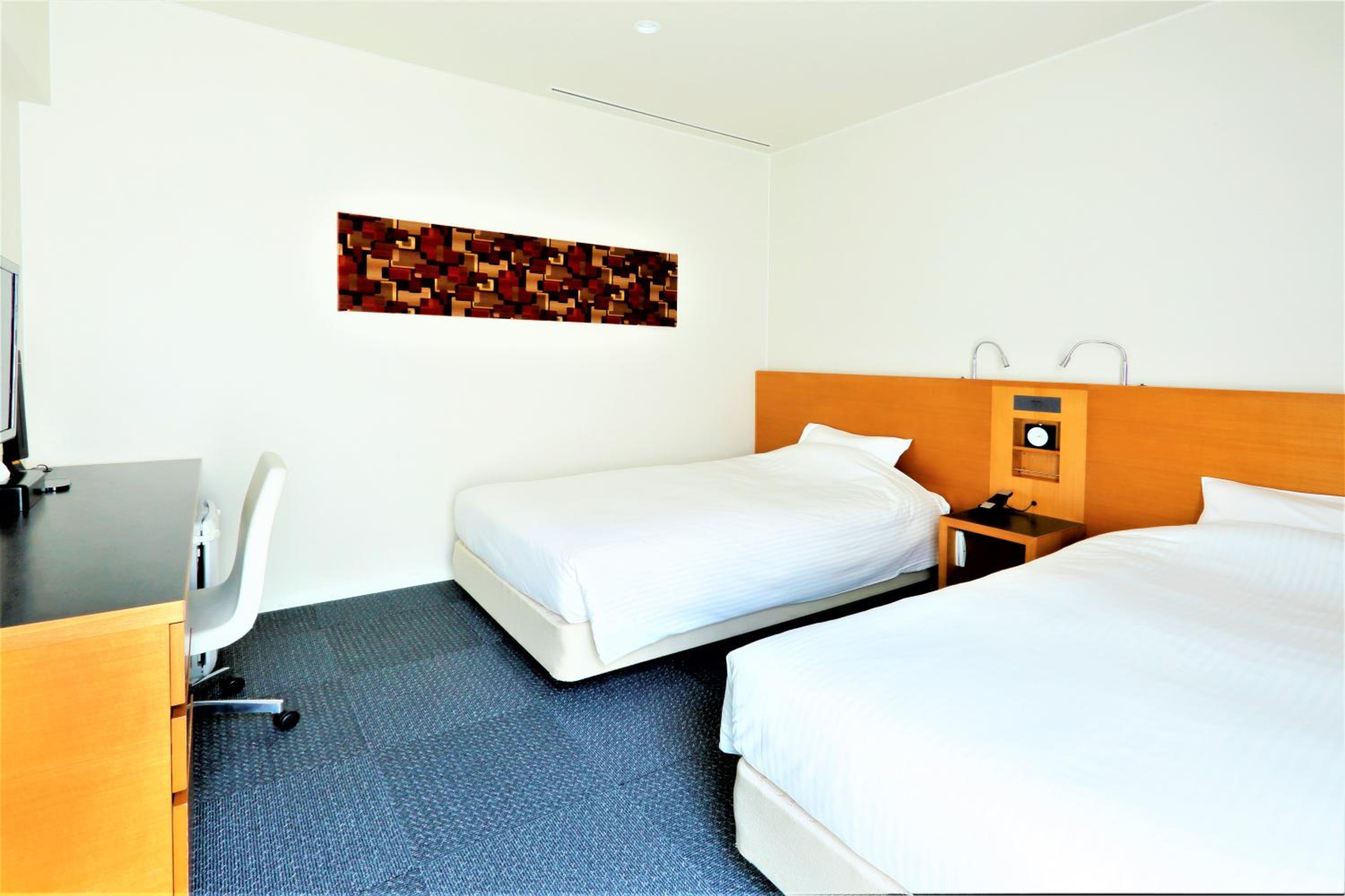 Twin Room - Smoking - Photo 7