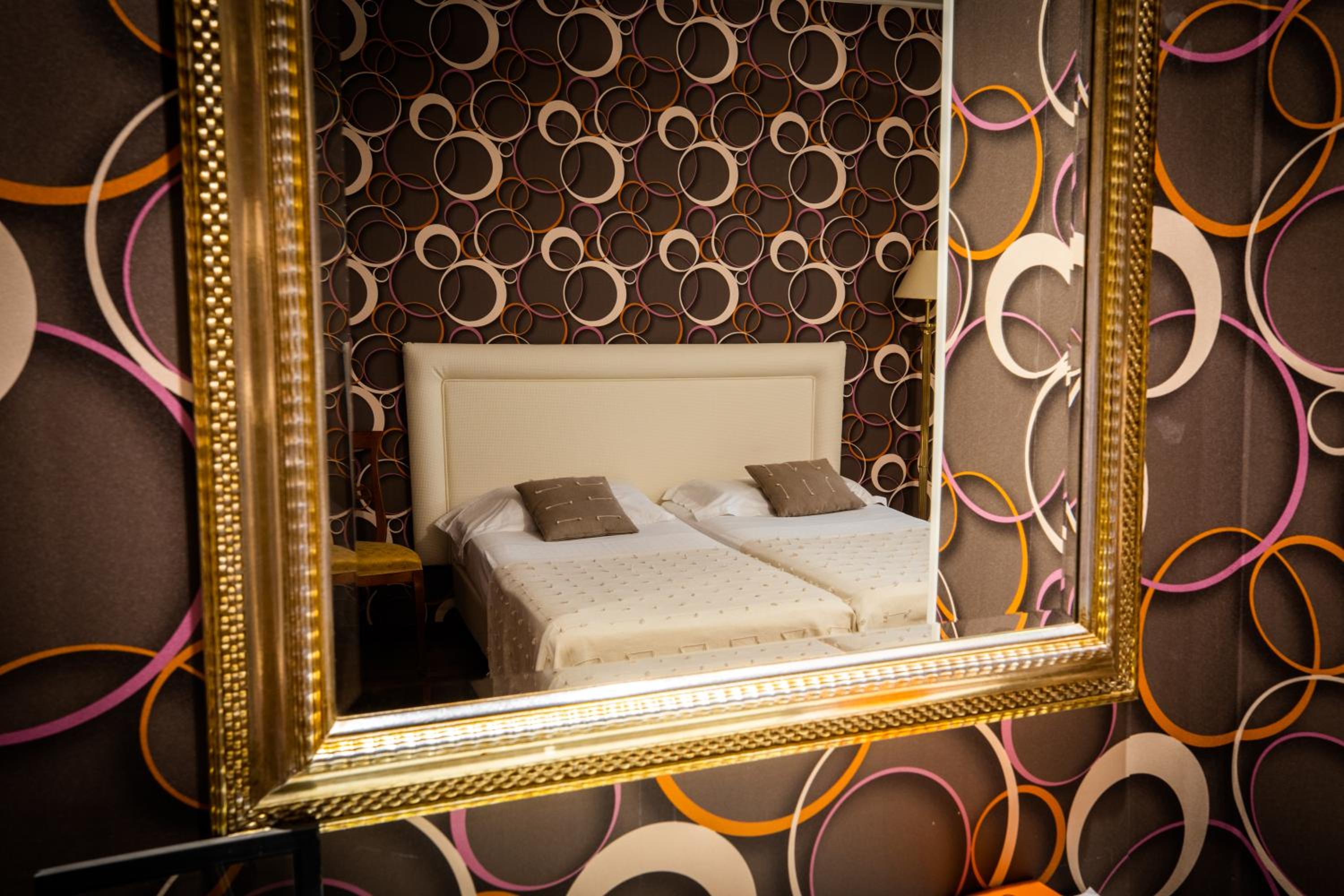 Quadruple Room - Photo 6