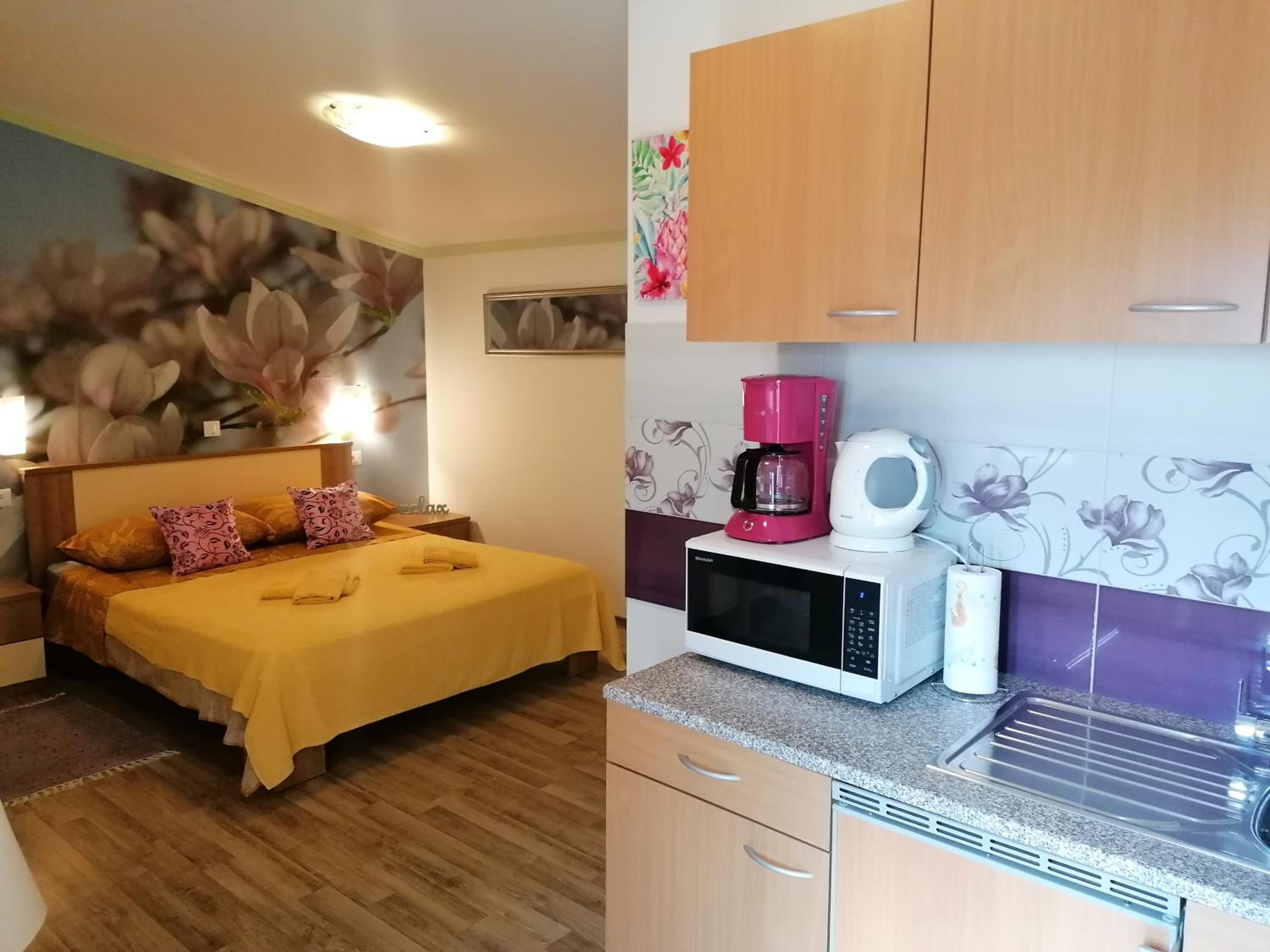 Superior Double or Twin Room with Garden View - Photo 36