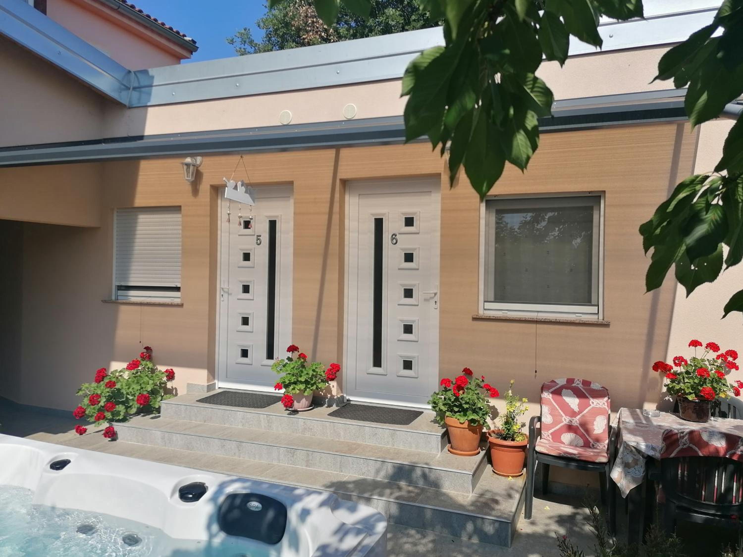 Superior Double or Twin Room with Garden View - Photo 27