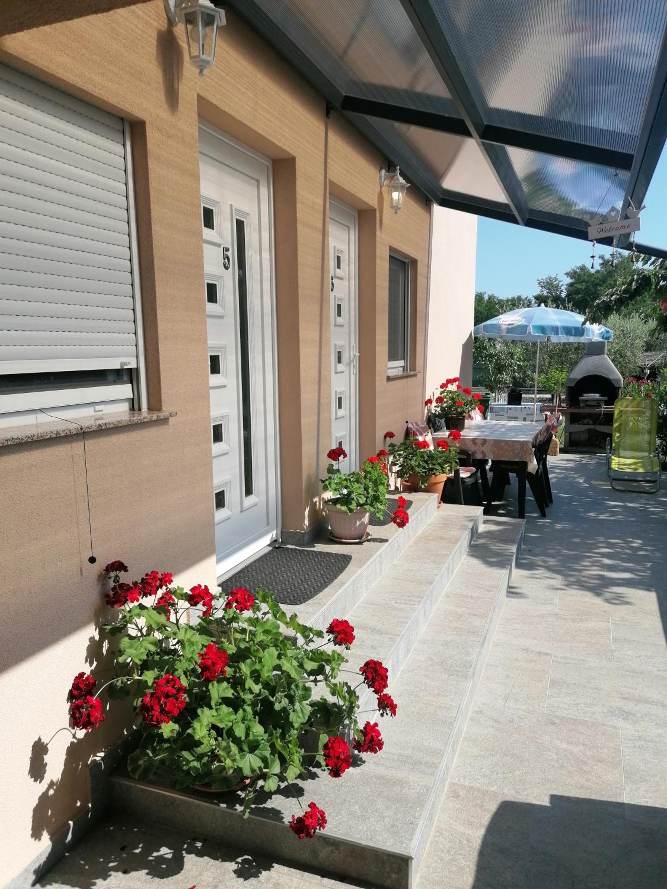 Superior Double or Twin Room with Garden View - Photo 35