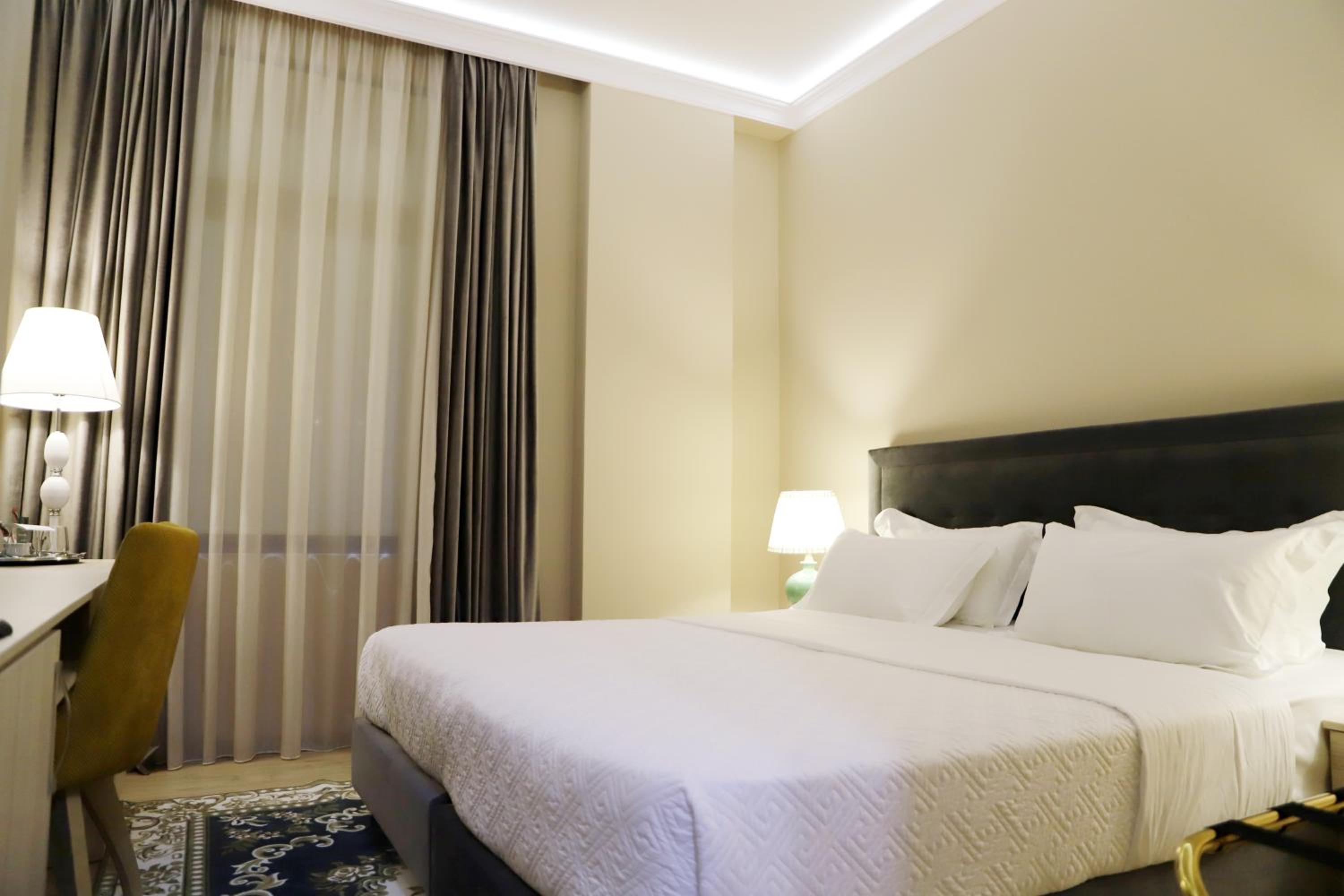 Deluxe Single Room