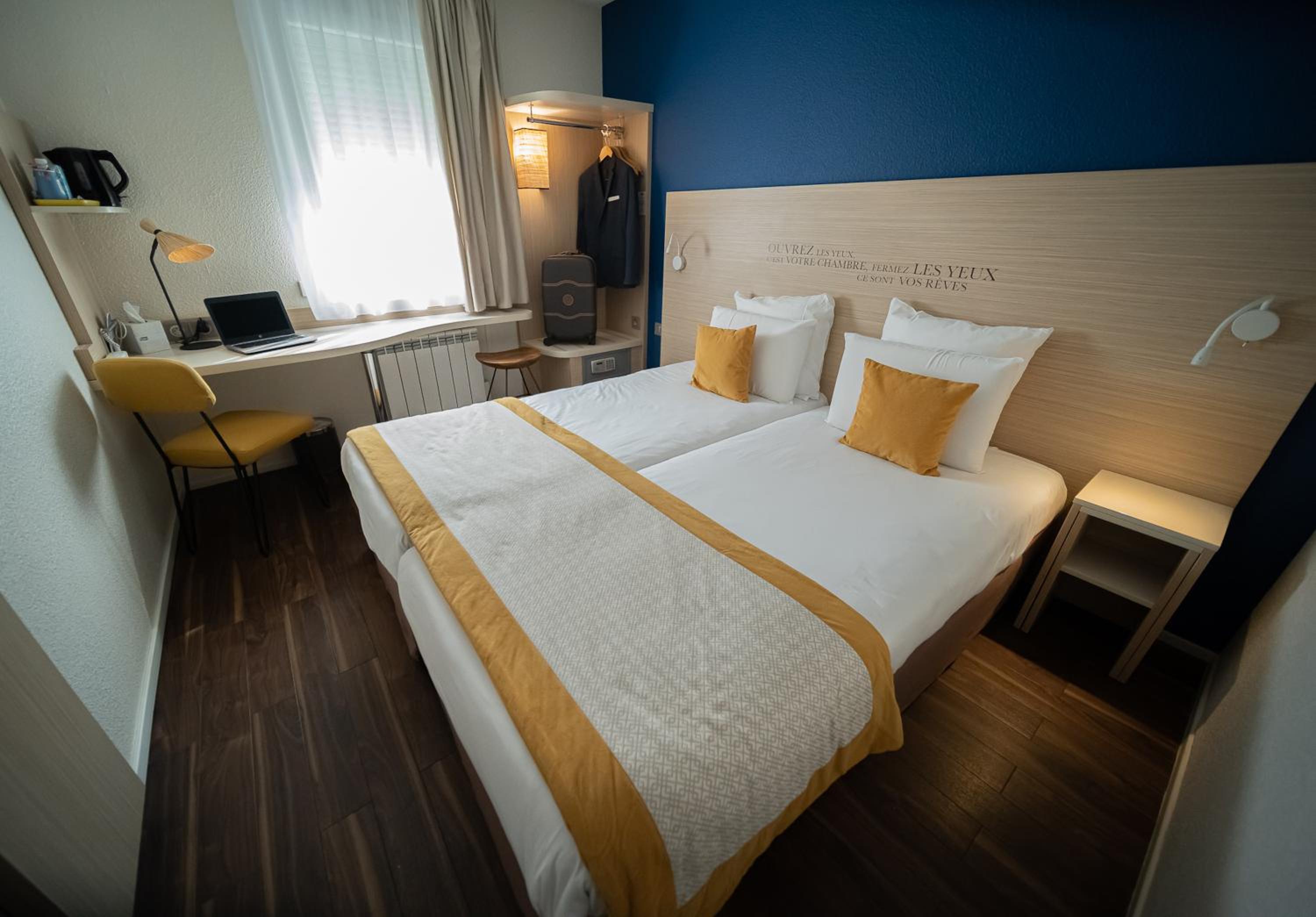 Twin Room - Photo 4